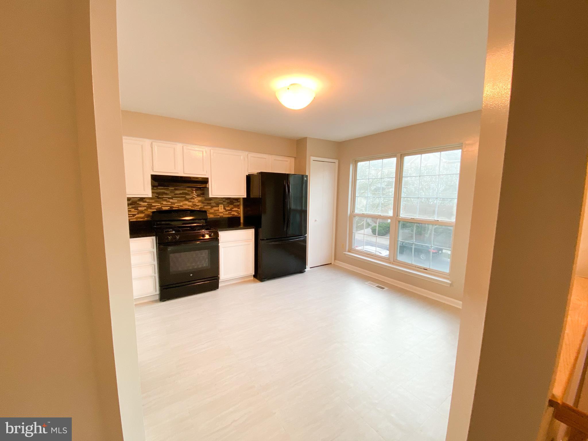 VILLAGE OF LONG REACH - Residential