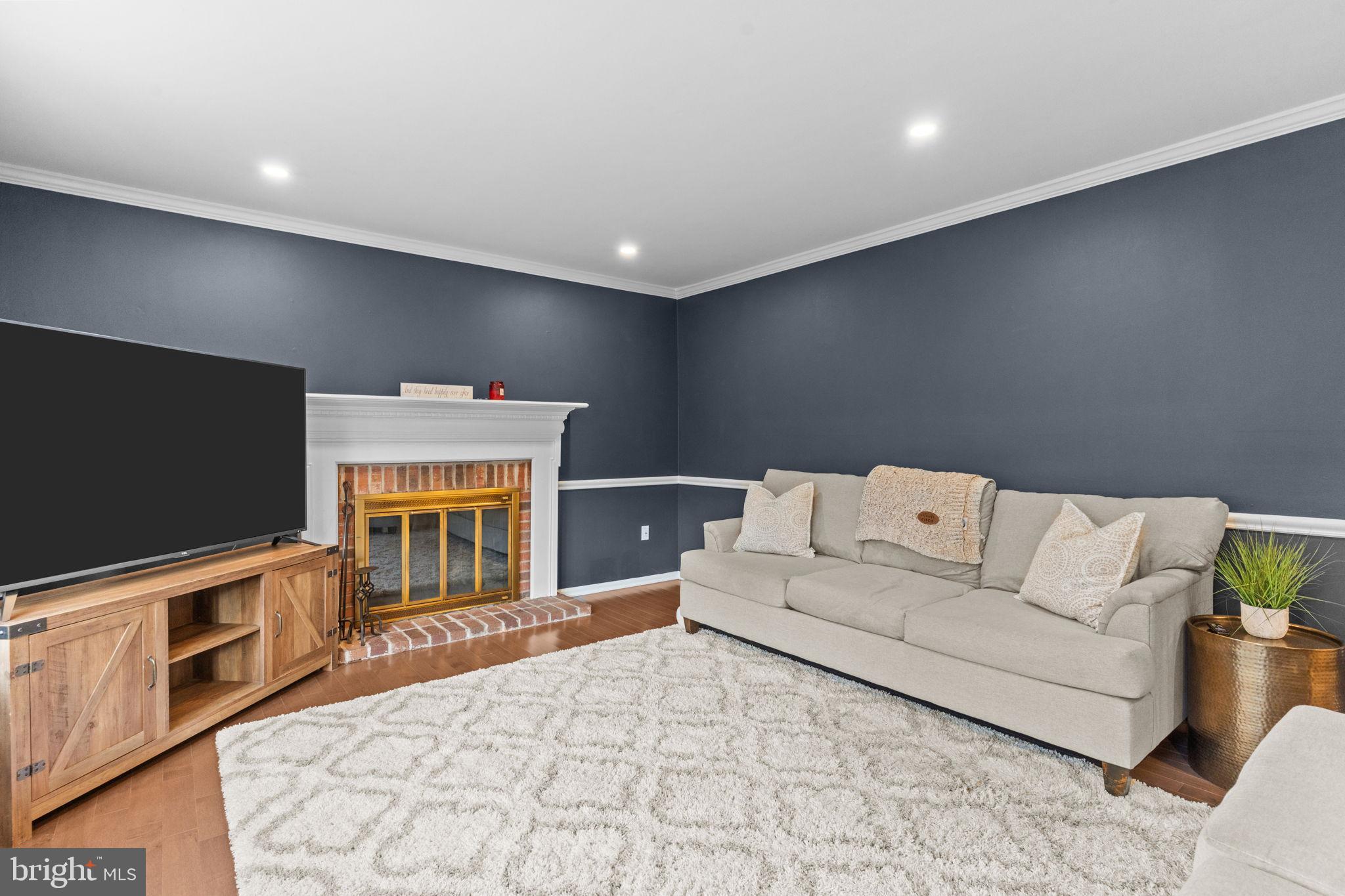 MAPLE POINT - Residential