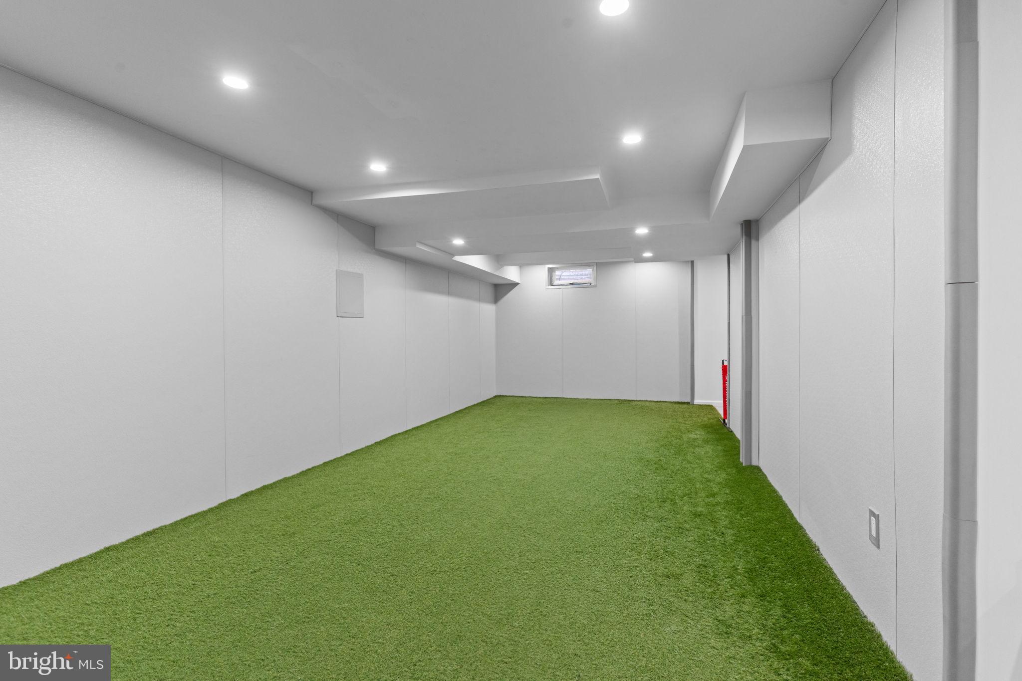 MAPLE POINT - Residential