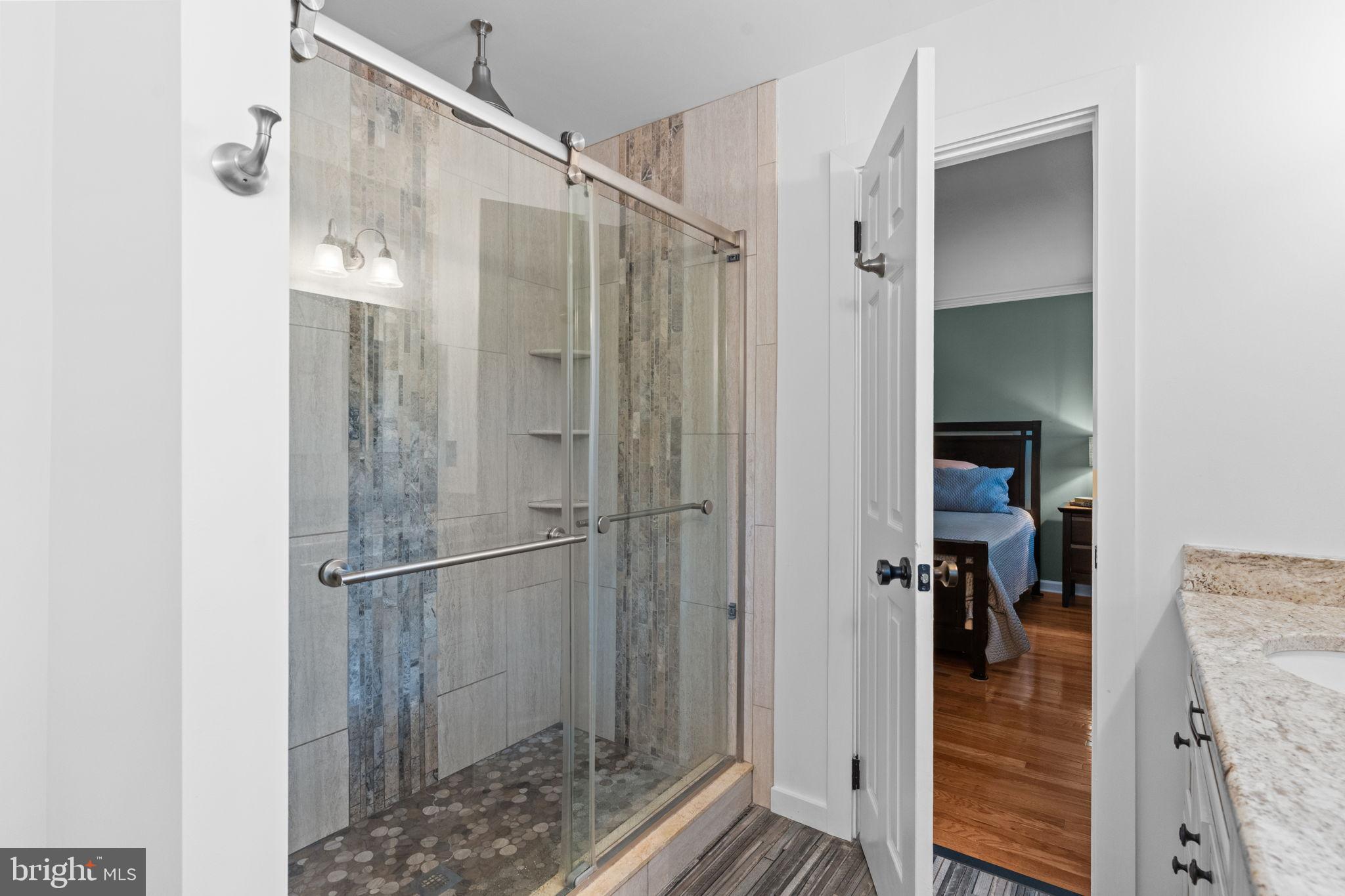 MAPLE POINT - Residential