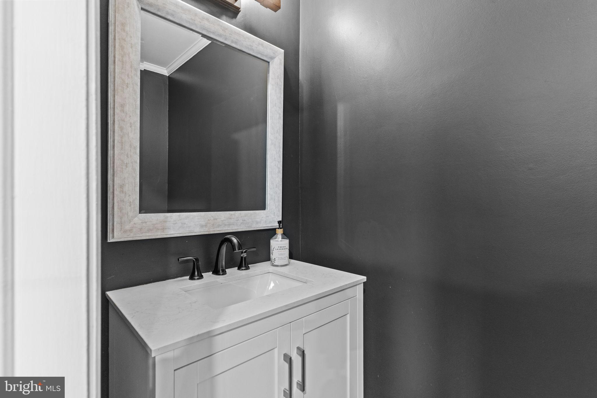 MAPLE POINT - Residential