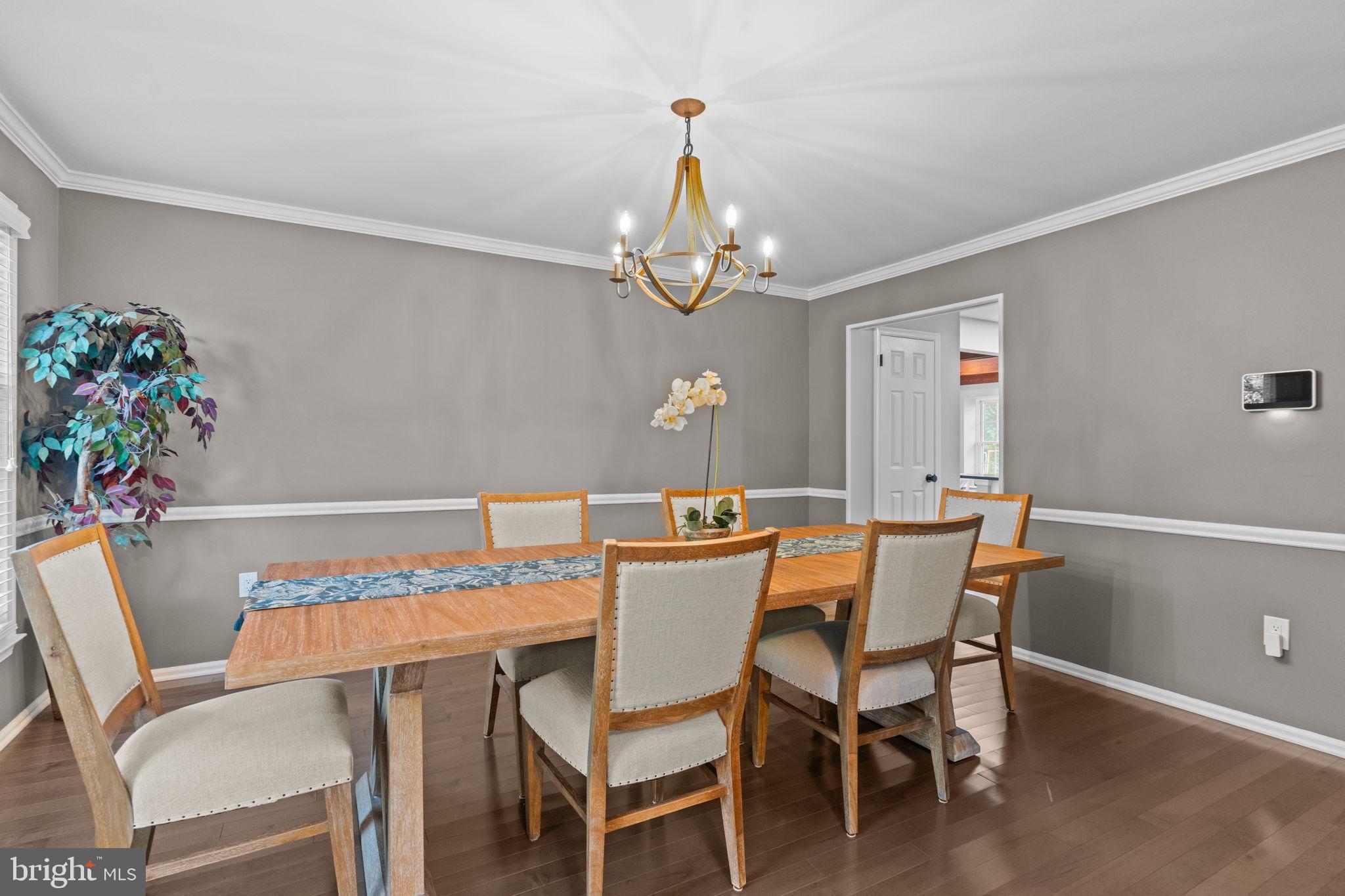 MAPLE POINT - Residential