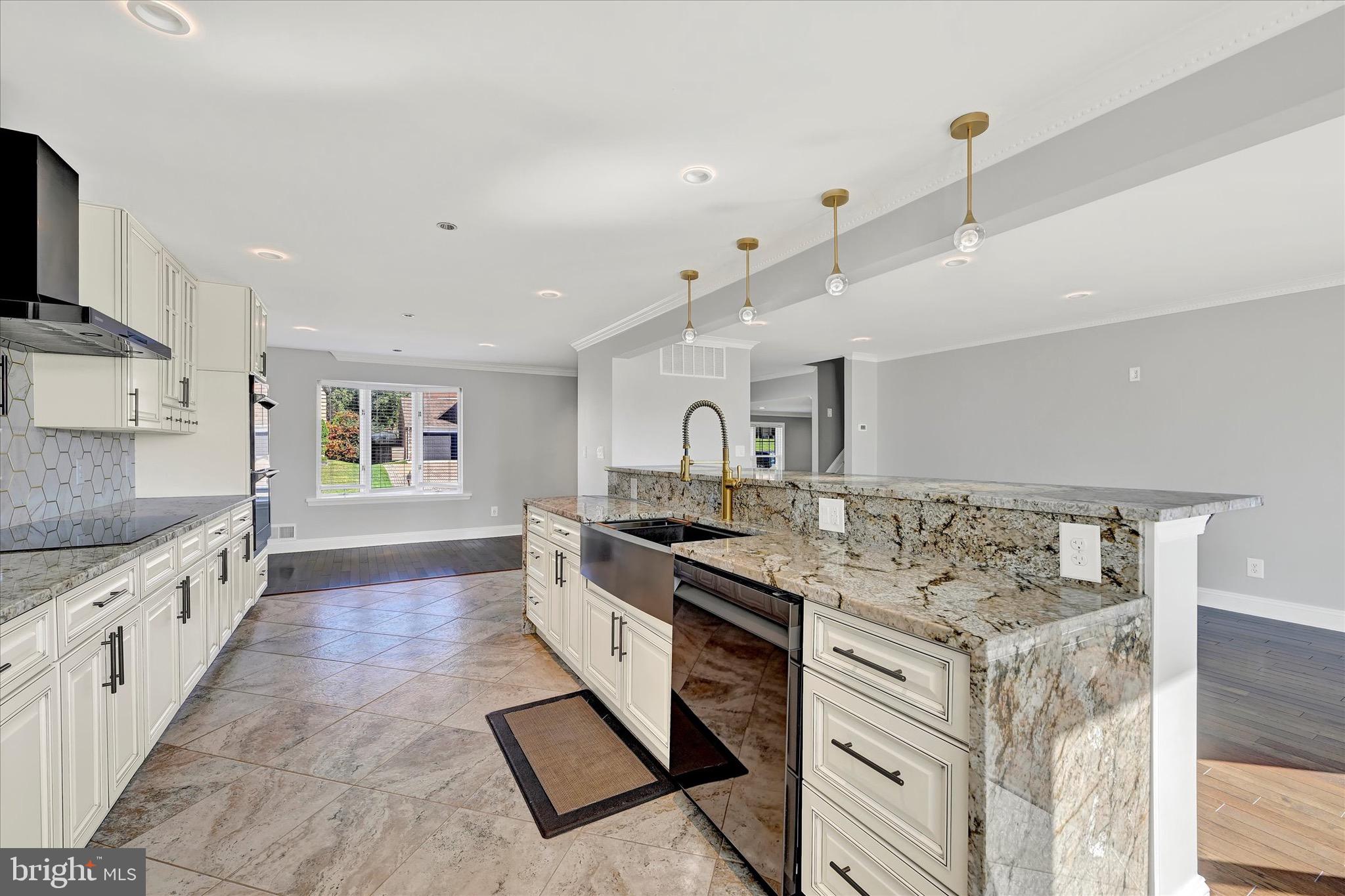 ARBOUR GREEN - Residential