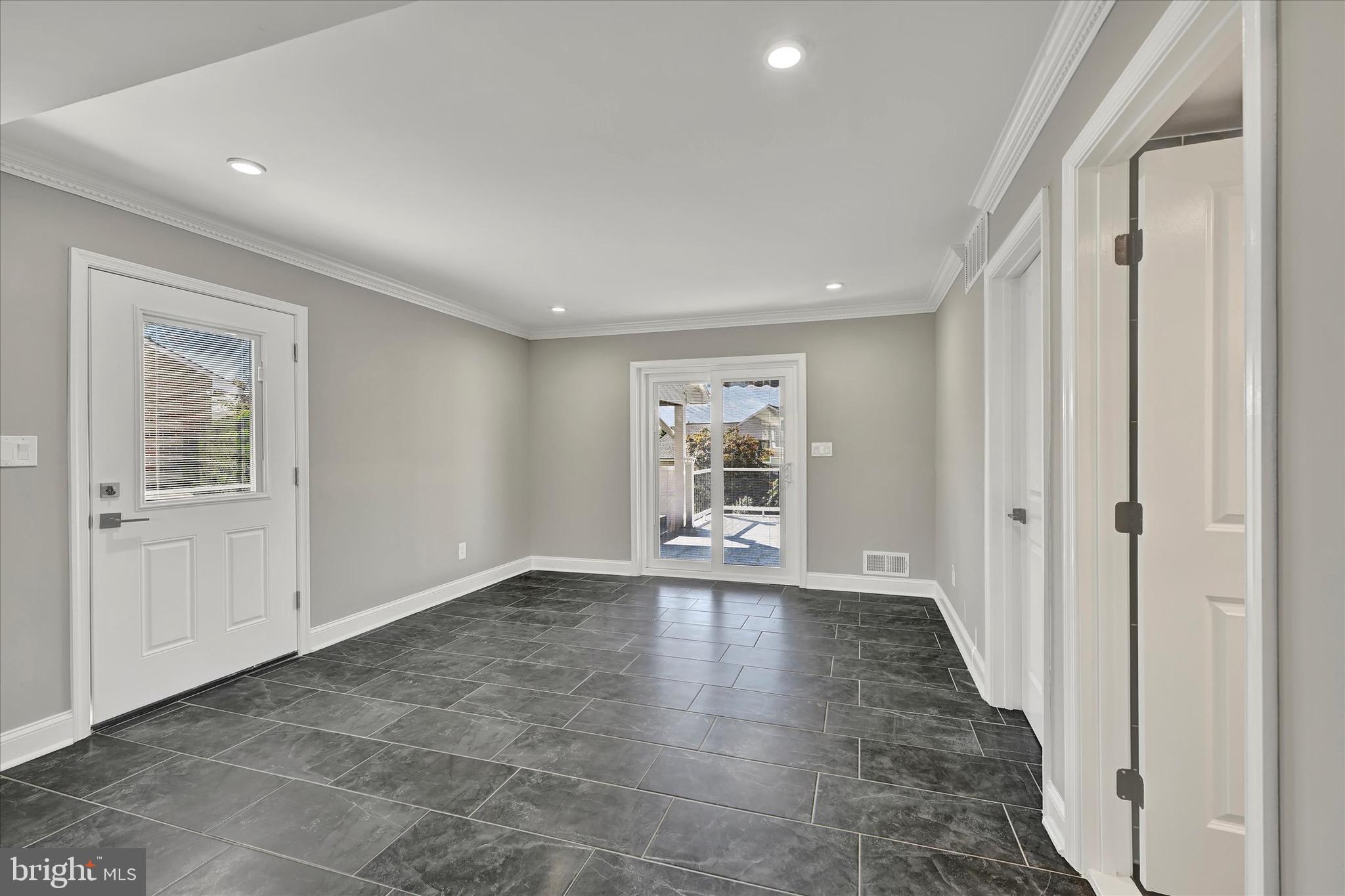 ARBOUR GREEN - Residential