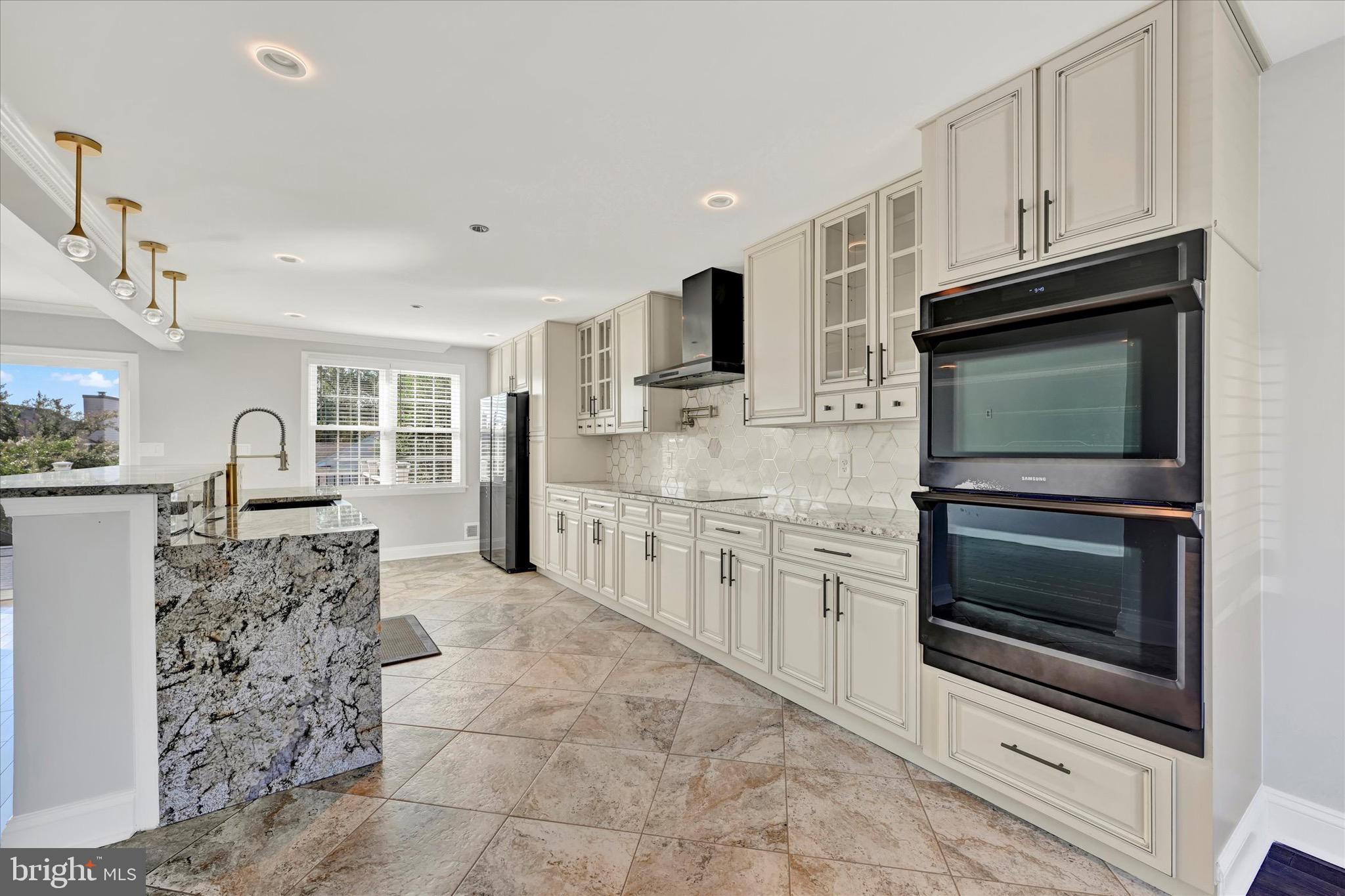 ARBOUR GREEN - Residential