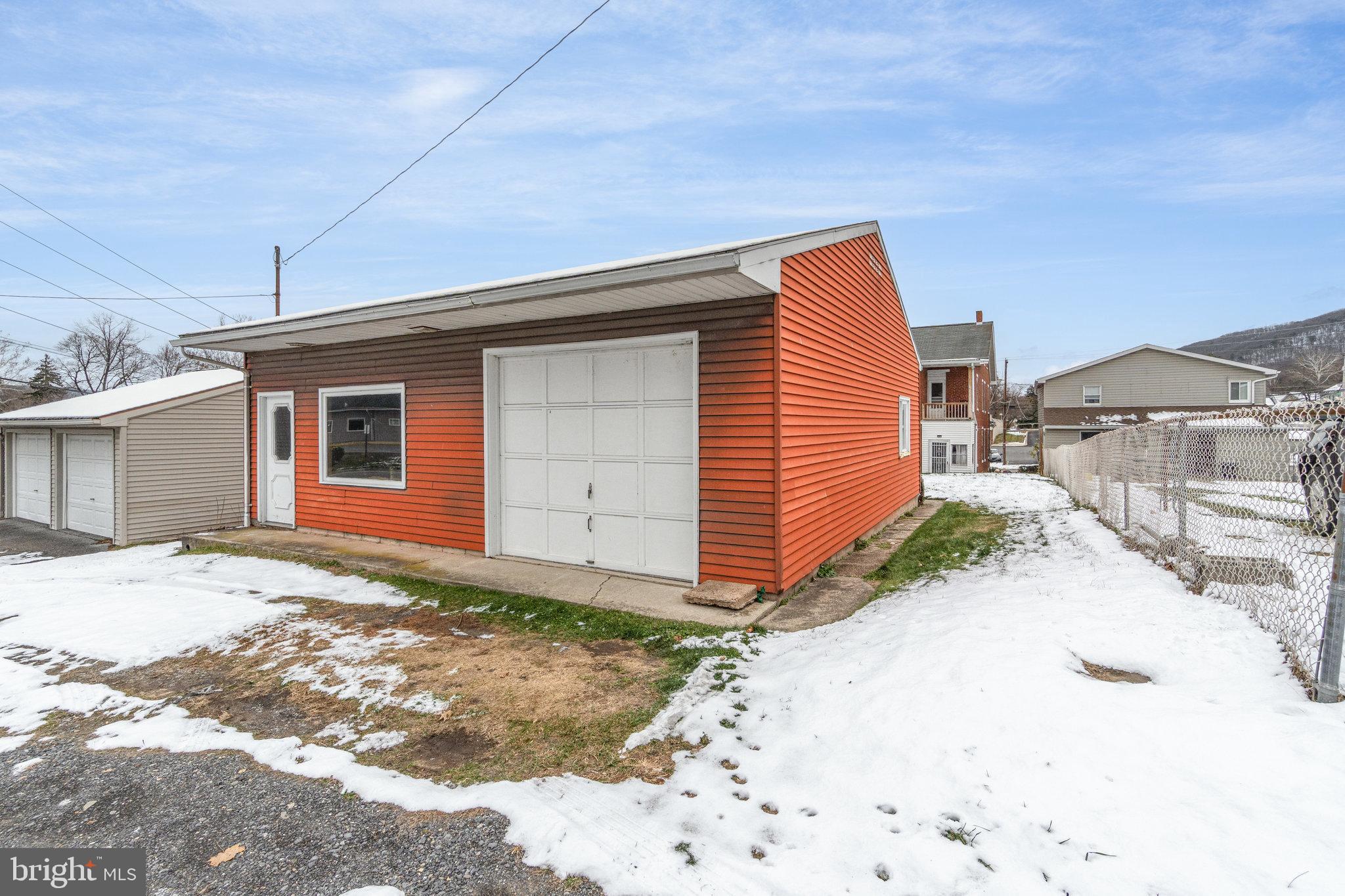 UPPER PAXTON - Residential