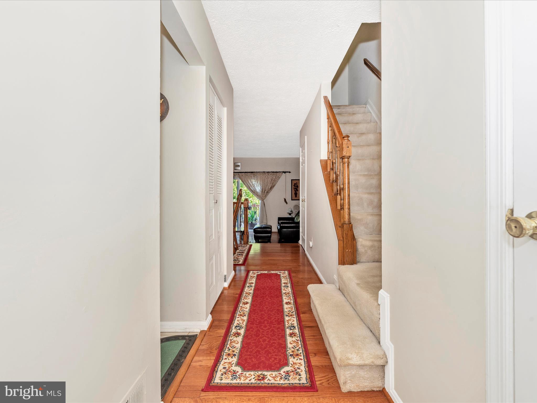 1211 KNOLL MIST LANE