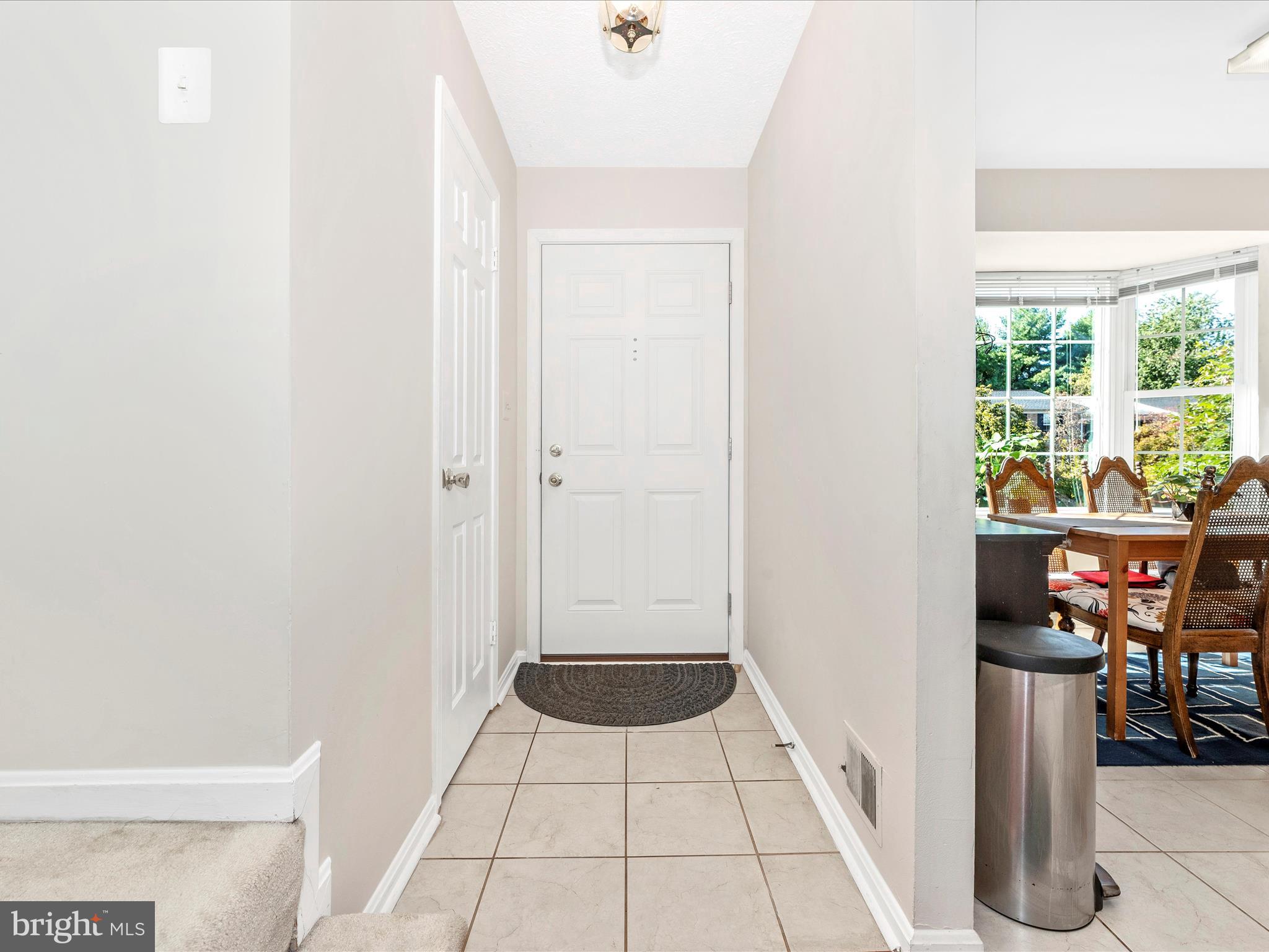 1211 KNOLL MIST LANE