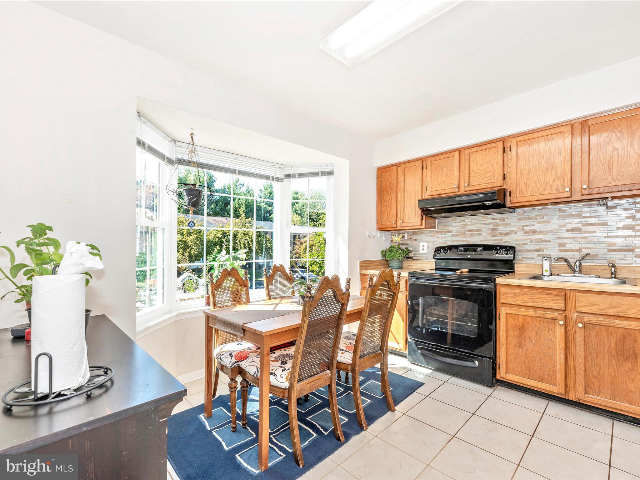 MONTGOMERY MEADOWS - Residential