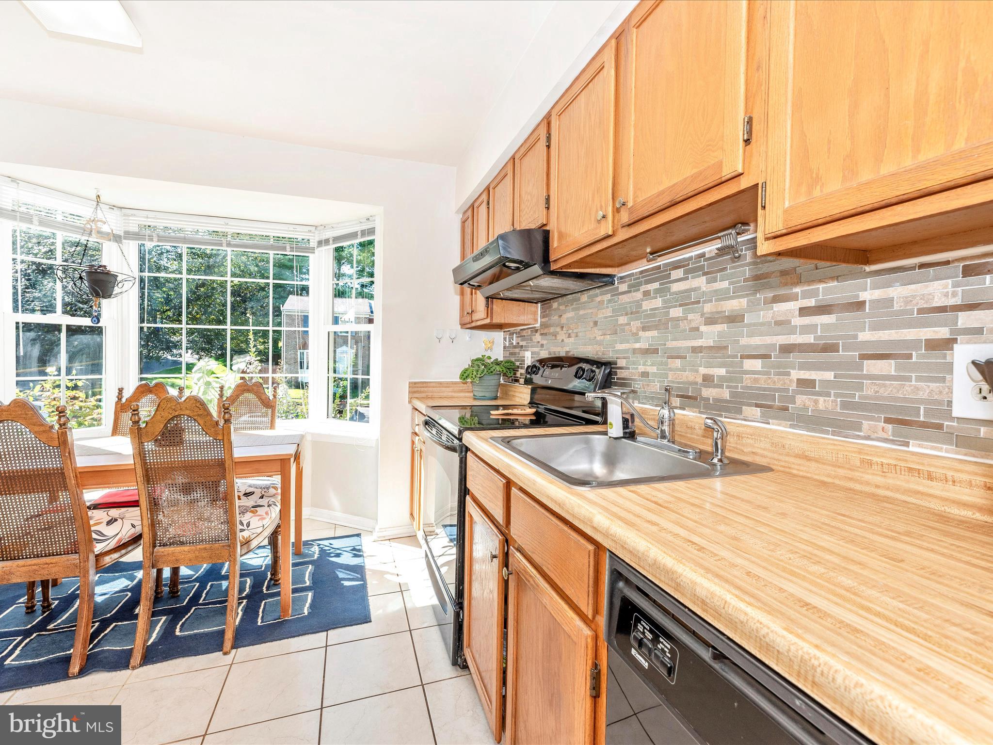 MONTGOMERY MEADOWS - Residential