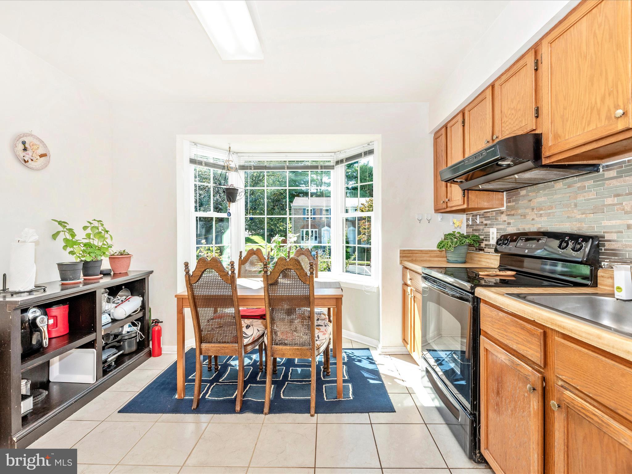 MONTGOMERY MEADOWS - Residential