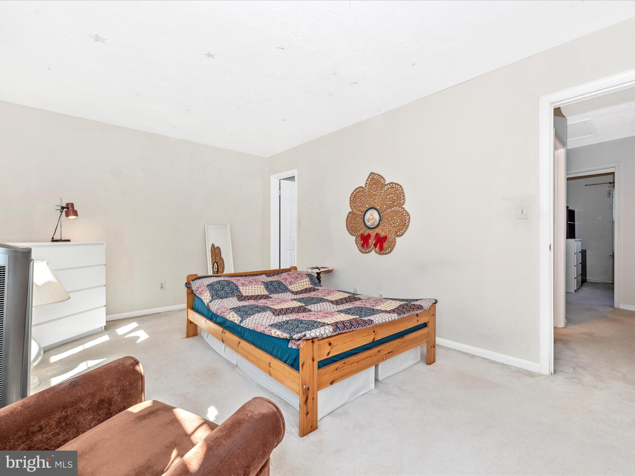 MONTGOMERY MEADOWS - Residential