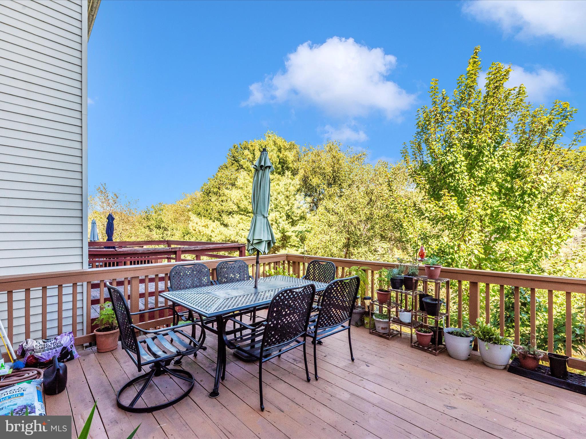 MONTGOMERY MEADOWS - Residential