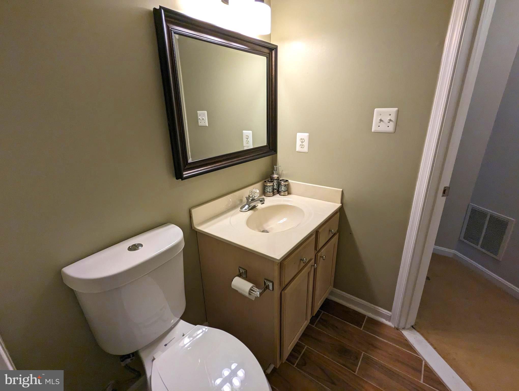 ASPEN WOODS - Residential