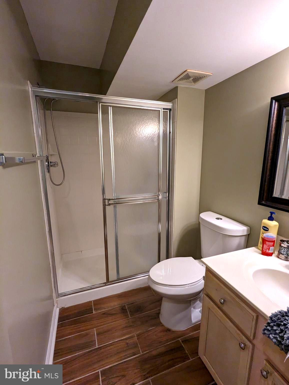 ASPEN WOODS - Residential