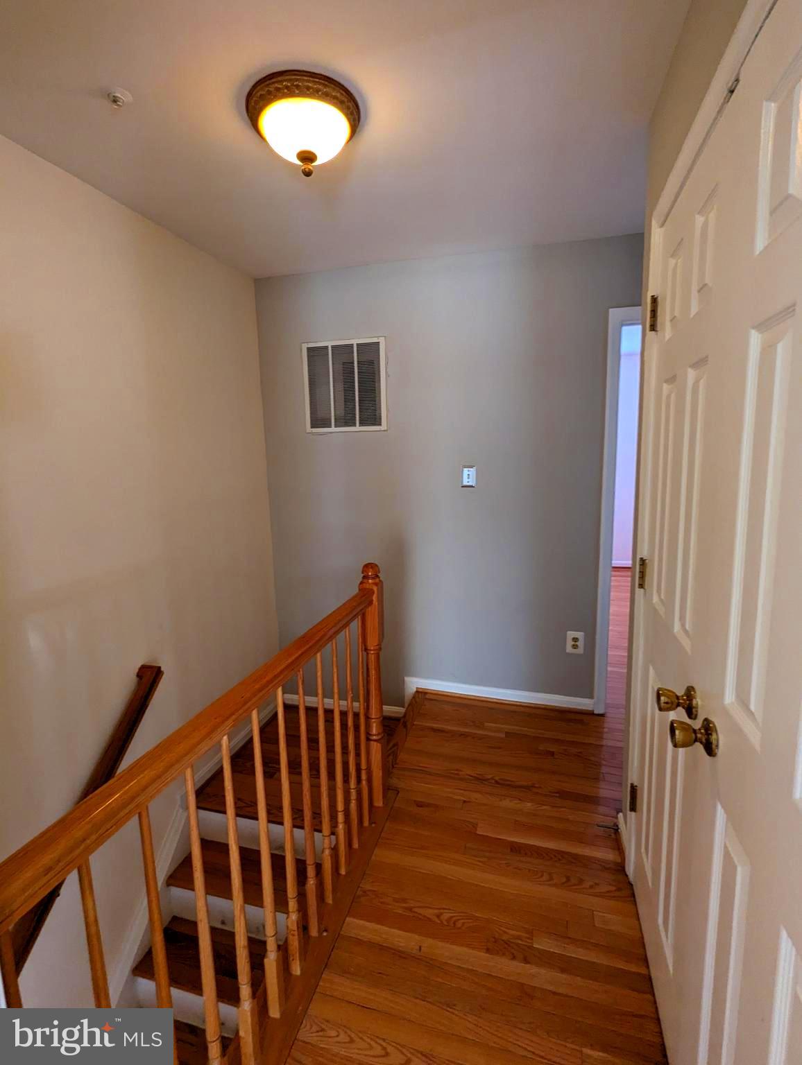 ASPEN WOODS - Residential