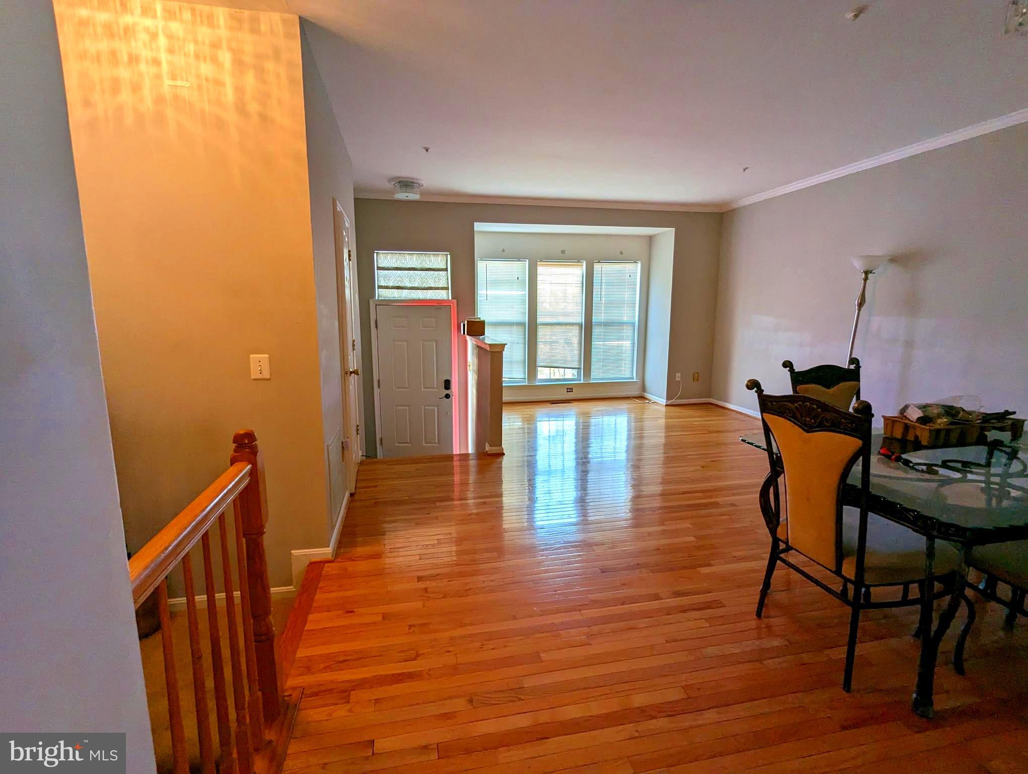 ASPEN WOODS - Residential