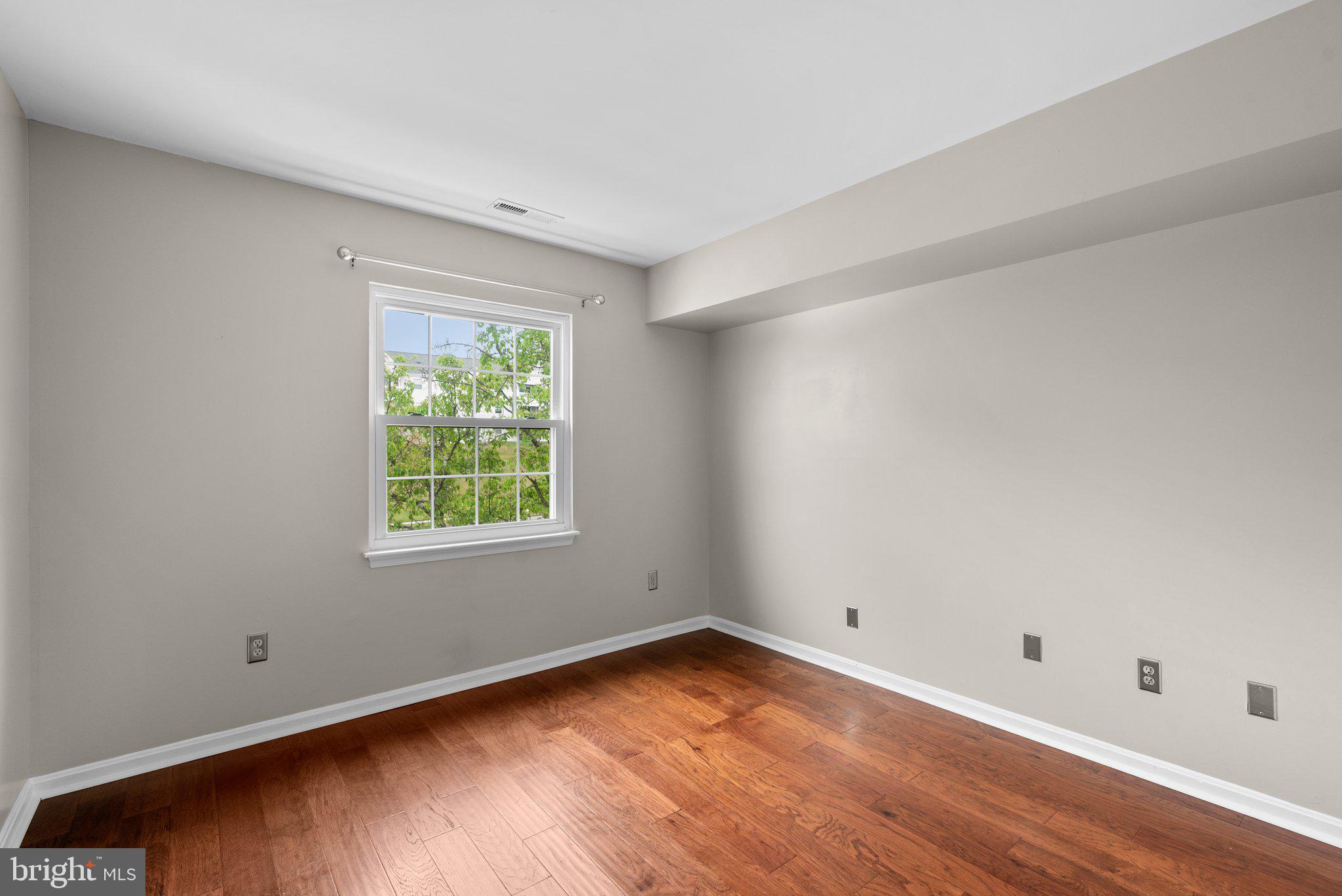 MONTGOMERY RUN - Residential