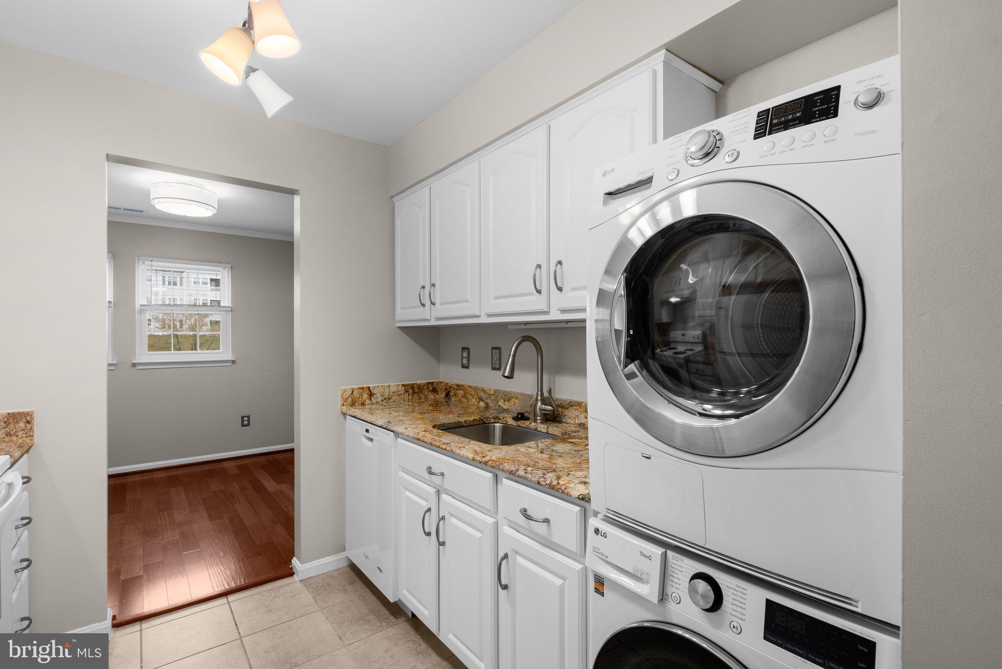 MONTGOMERY RUN - Residential