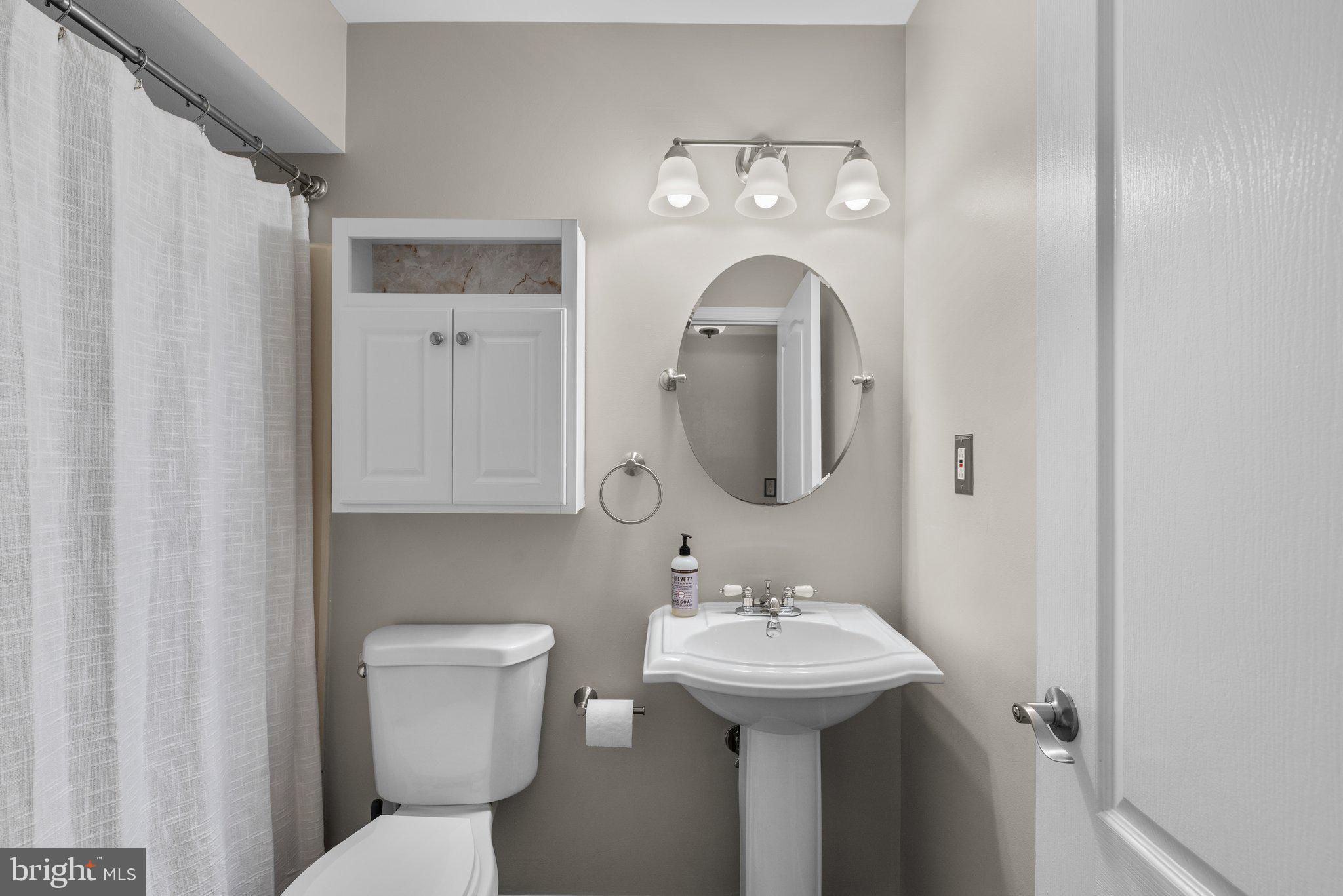 MONTGOMERY RUN - Residential