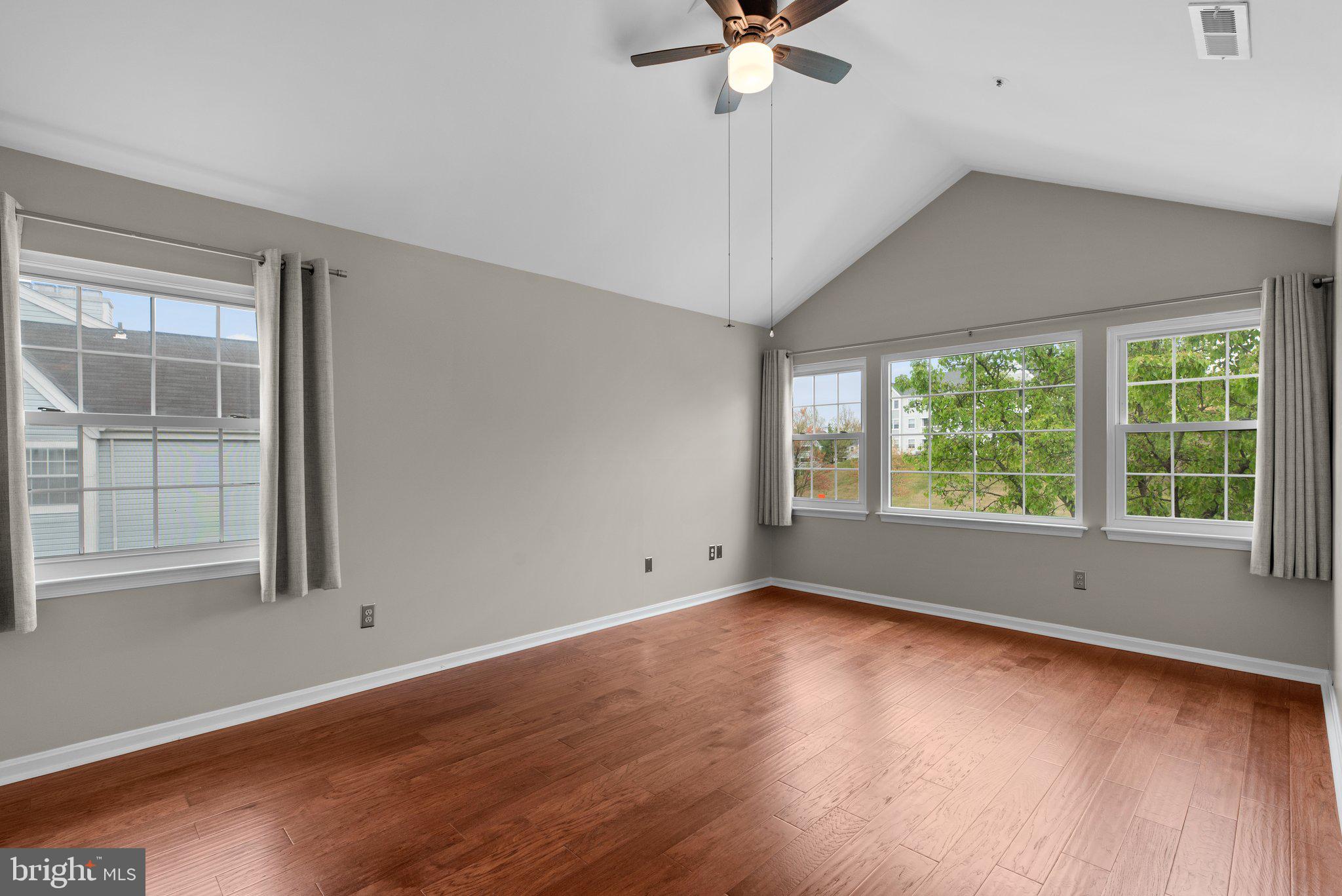 MONTGOMERY RUN - Residential