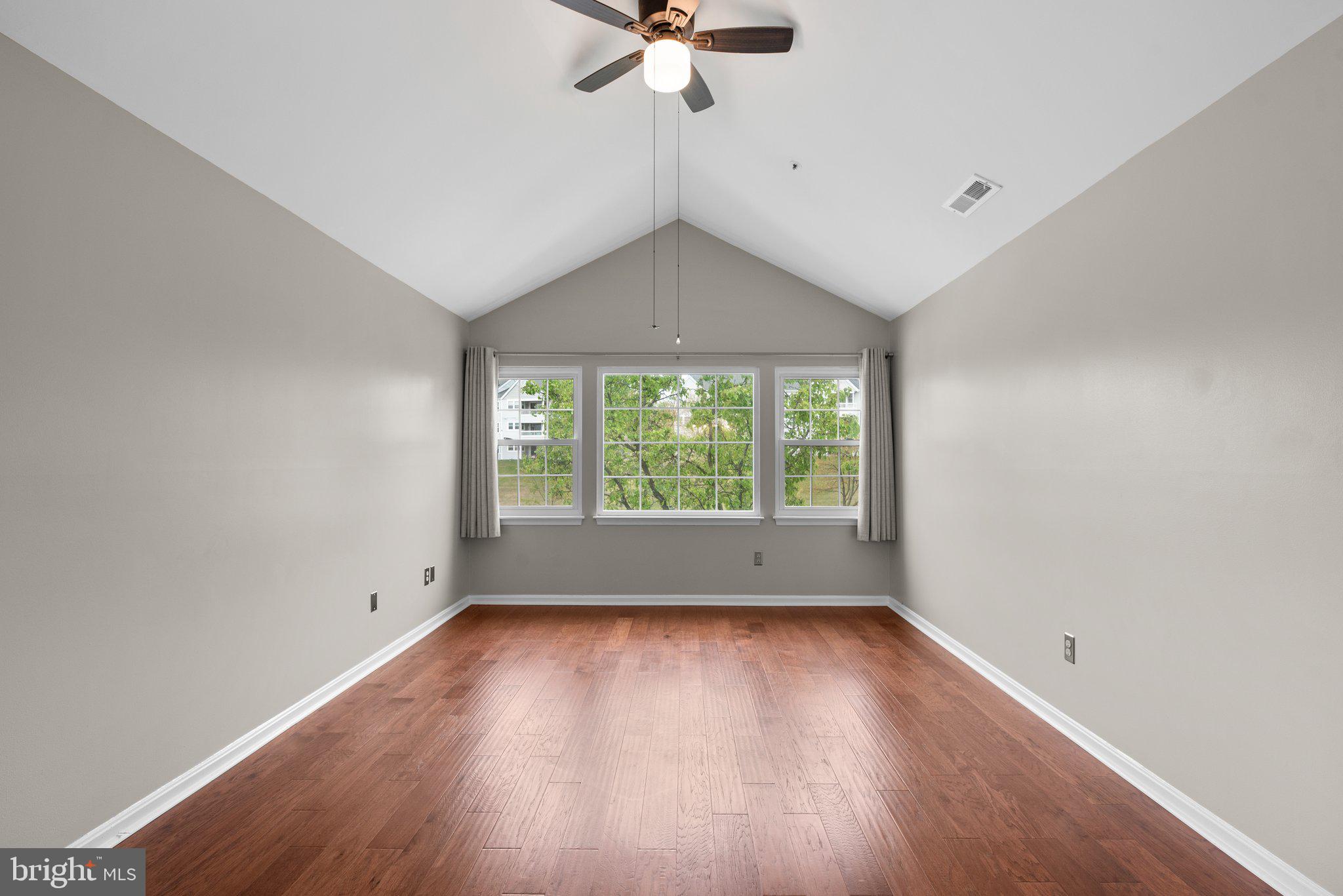 MONTGOMERY RUN - Residential