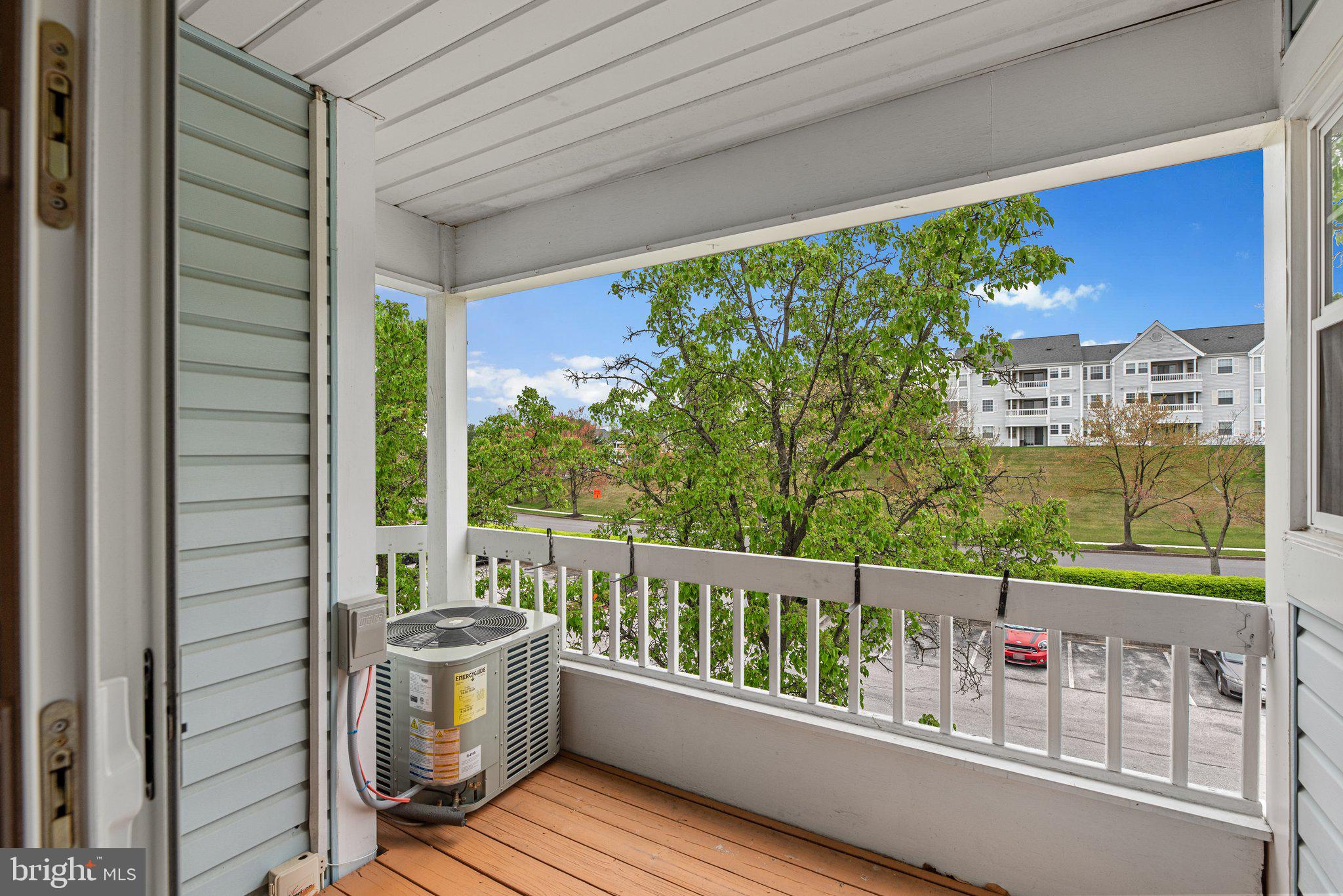 MONTGOMERY RUN - Residential