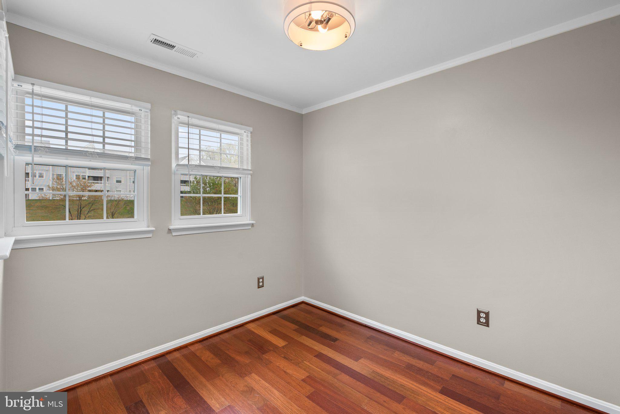 MONTGOMERY RUN - Residential