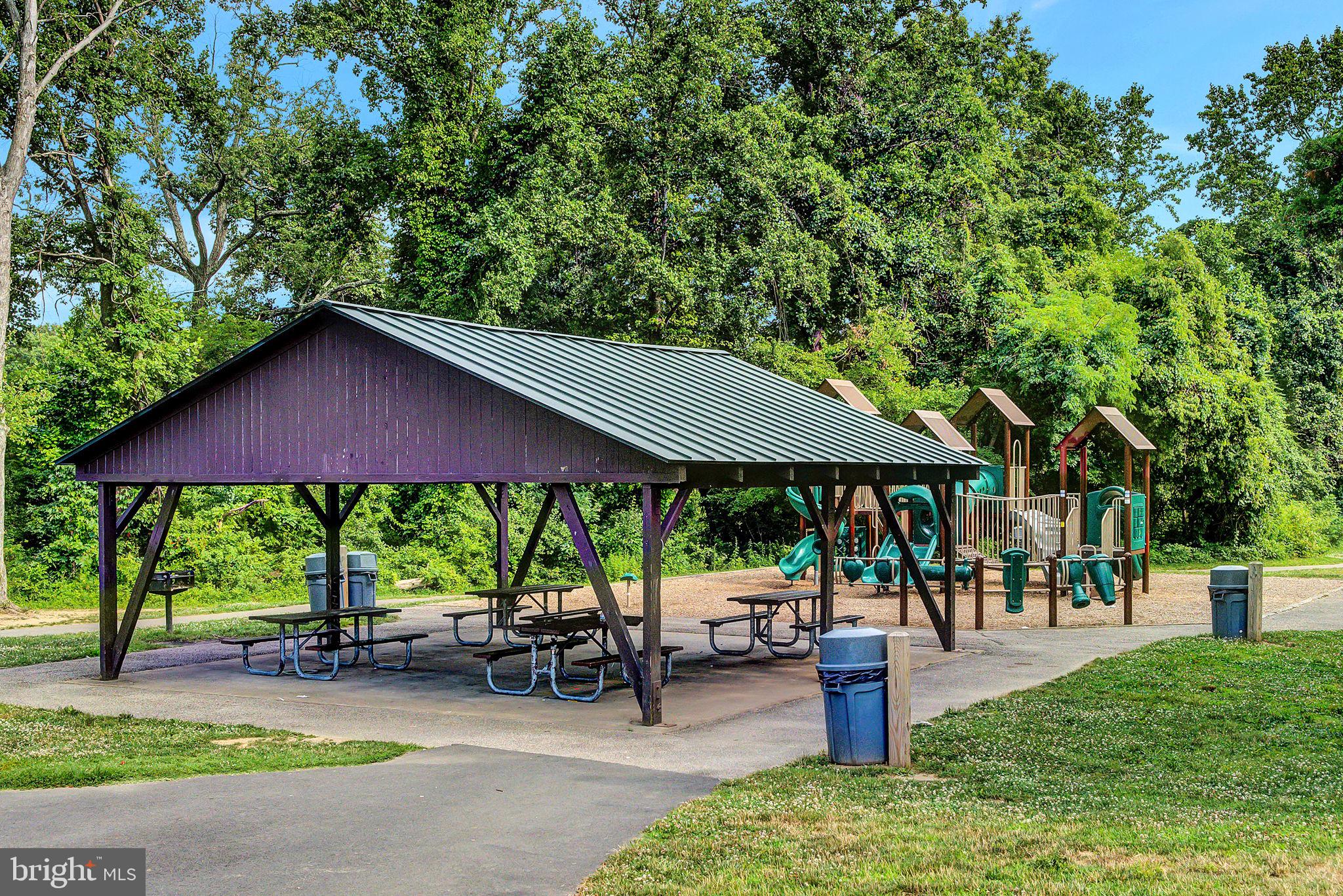 RIPPON LANDING - Residential