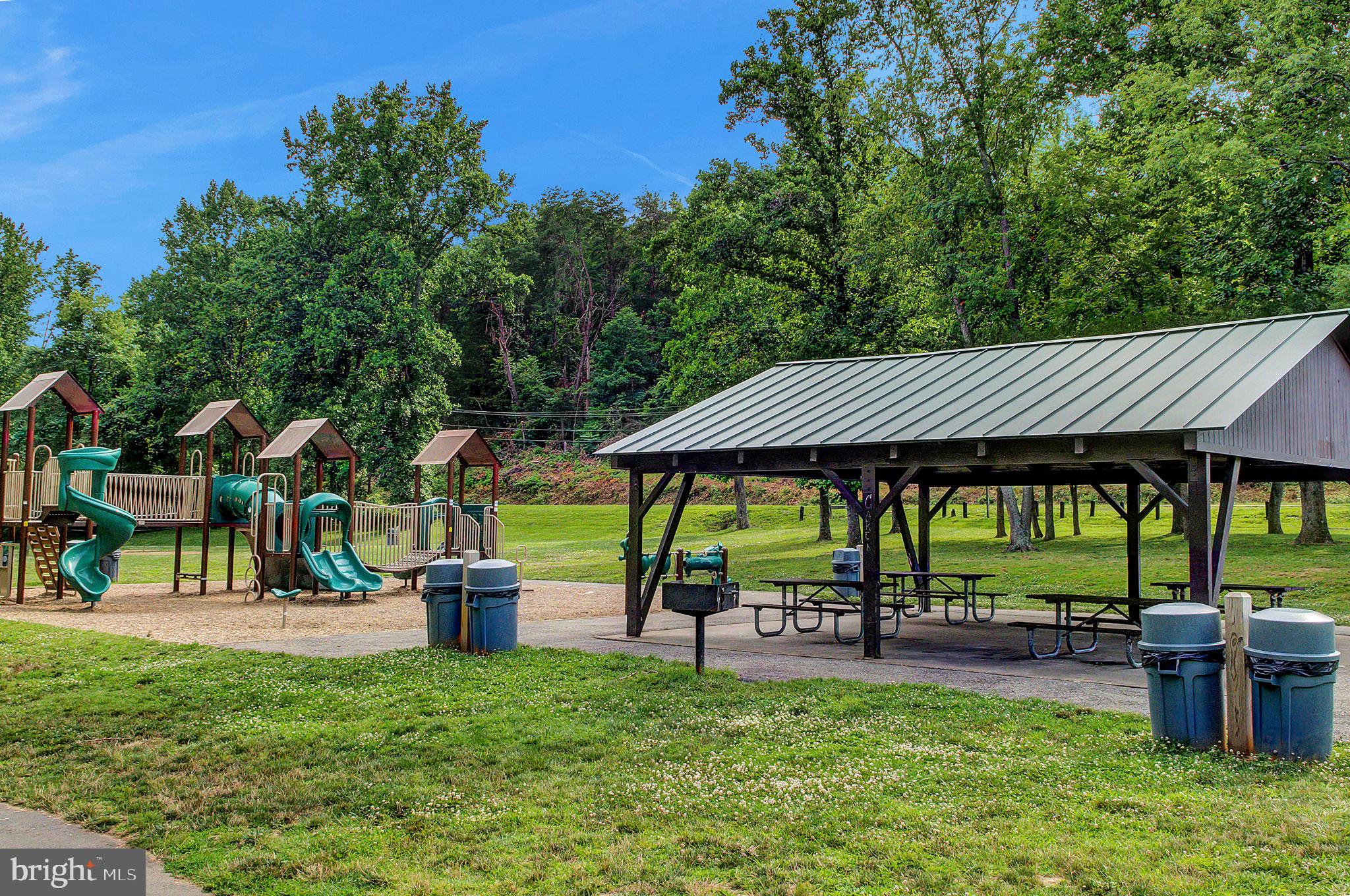 RIPPON LANDING - Residential