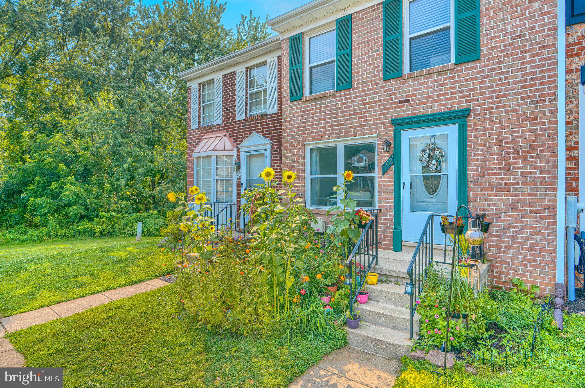 902 HILLSWOOD ROAD