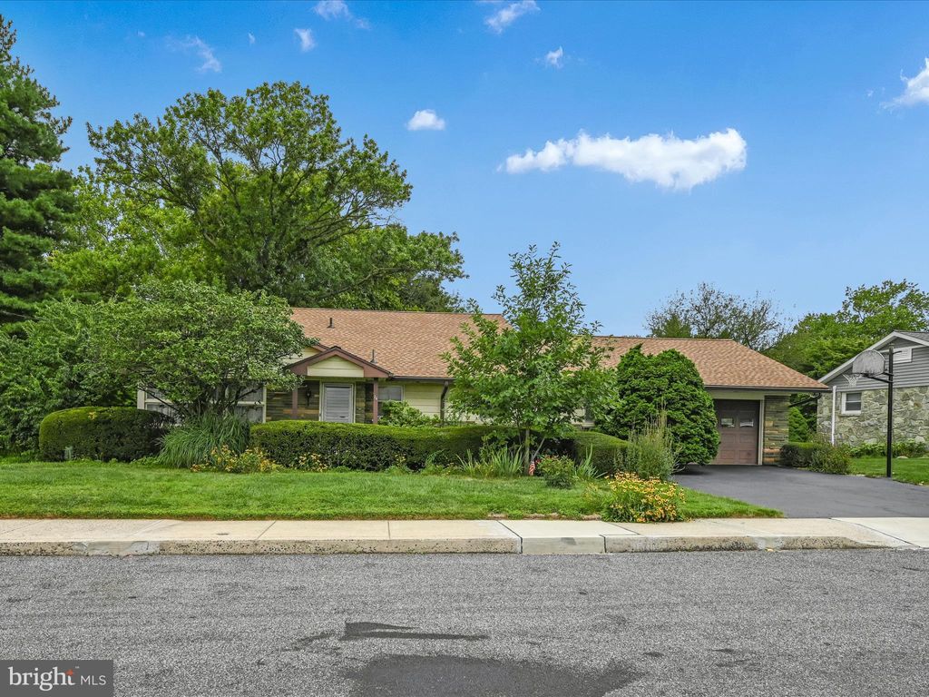 Photo of 26 Keeler Avenue, Stevens, PA 17578 (MLS # PALA2055906)