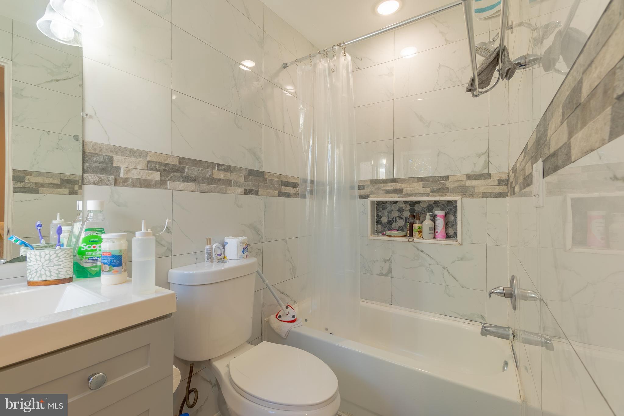WEST KENSINGTON - Residential