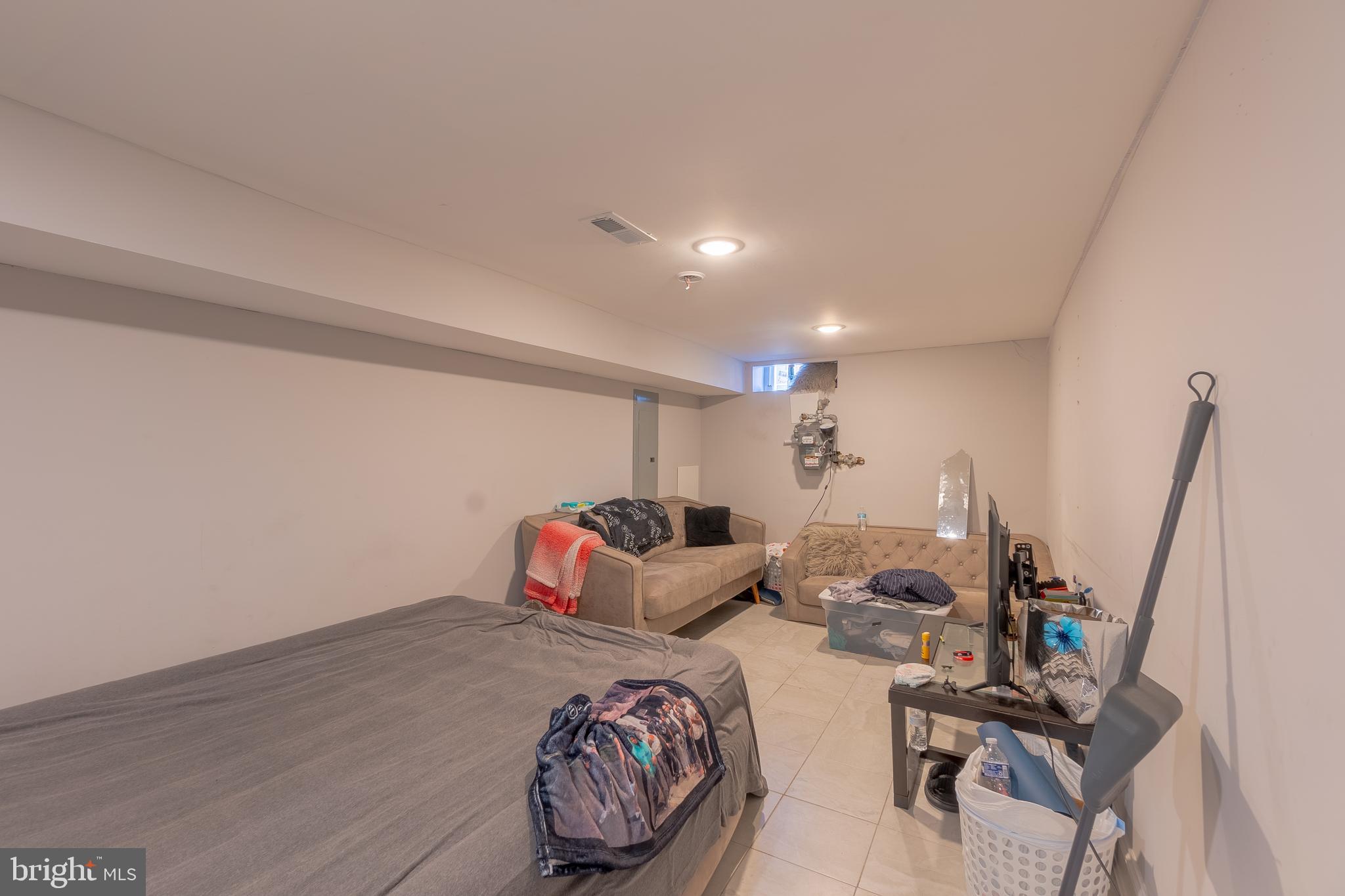 WEST KENSINGTON - Residential