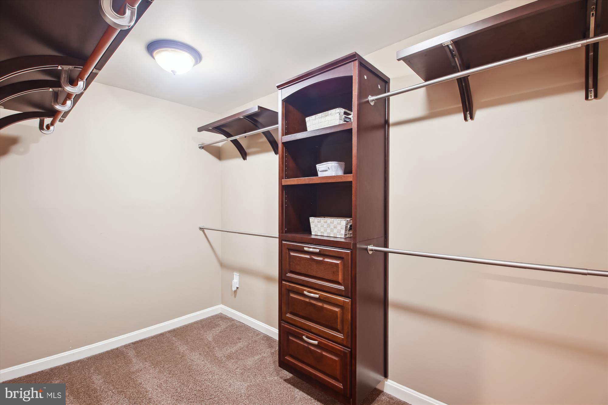 LINDALE WOODS AT GARLAND - Residential