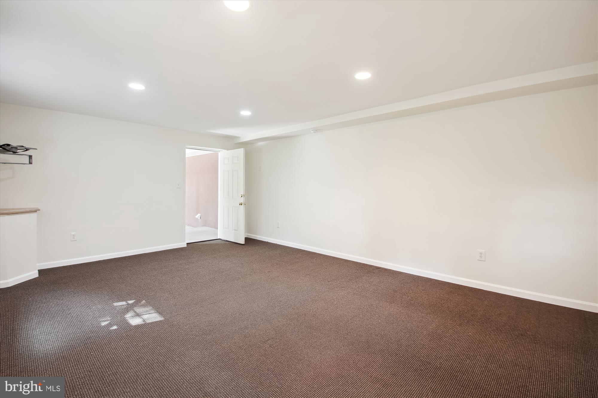 LINDALE WOODS AT GARLAND - Residential