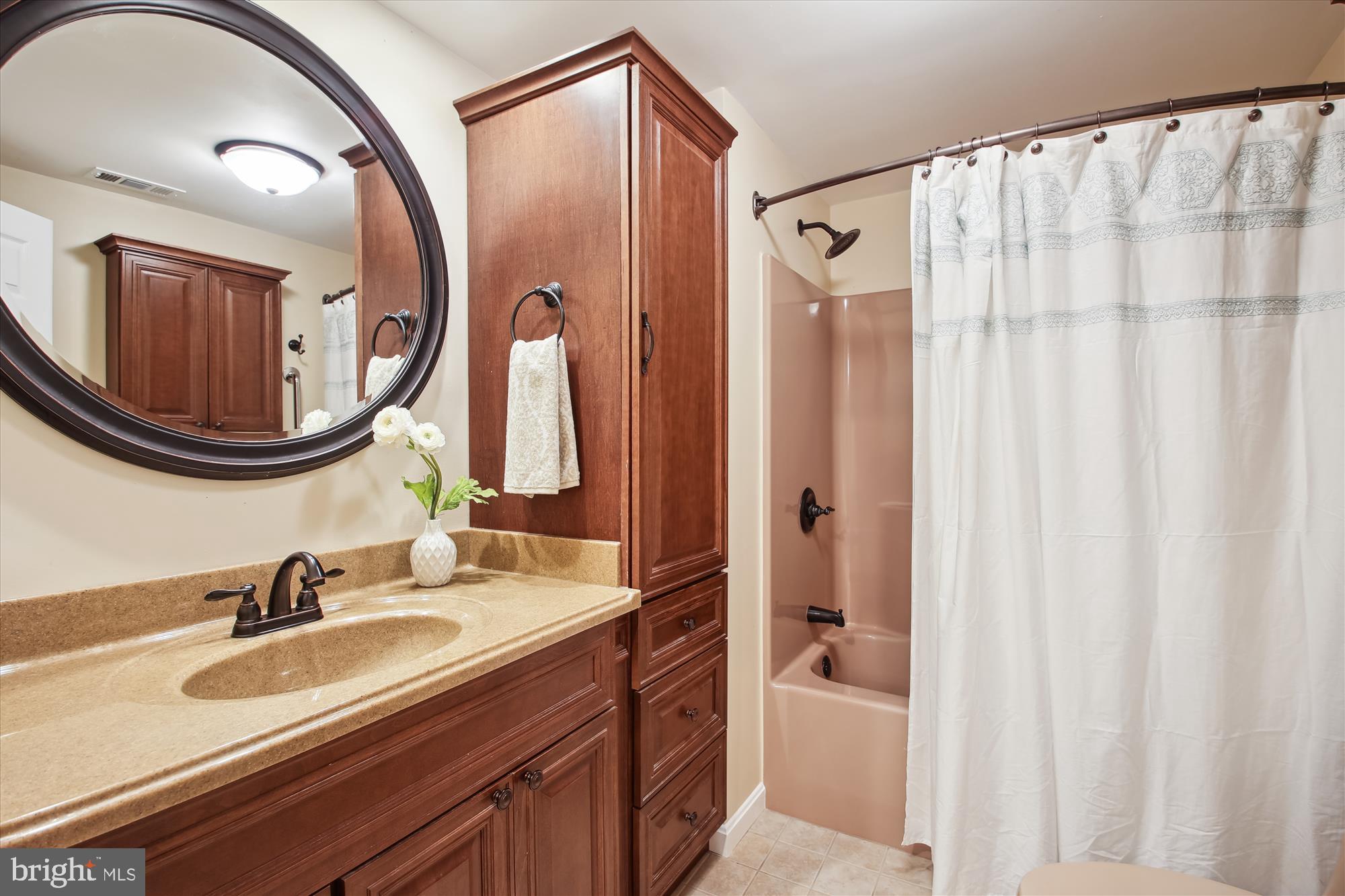 LINDALE WOODS AT GARLAND - Residential