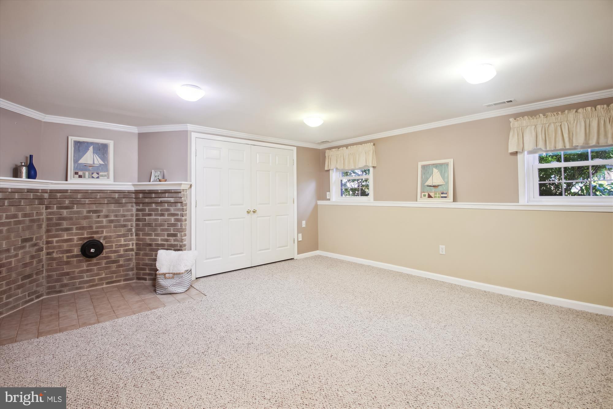 LINDALE WOODS AT GARLAND - Residential