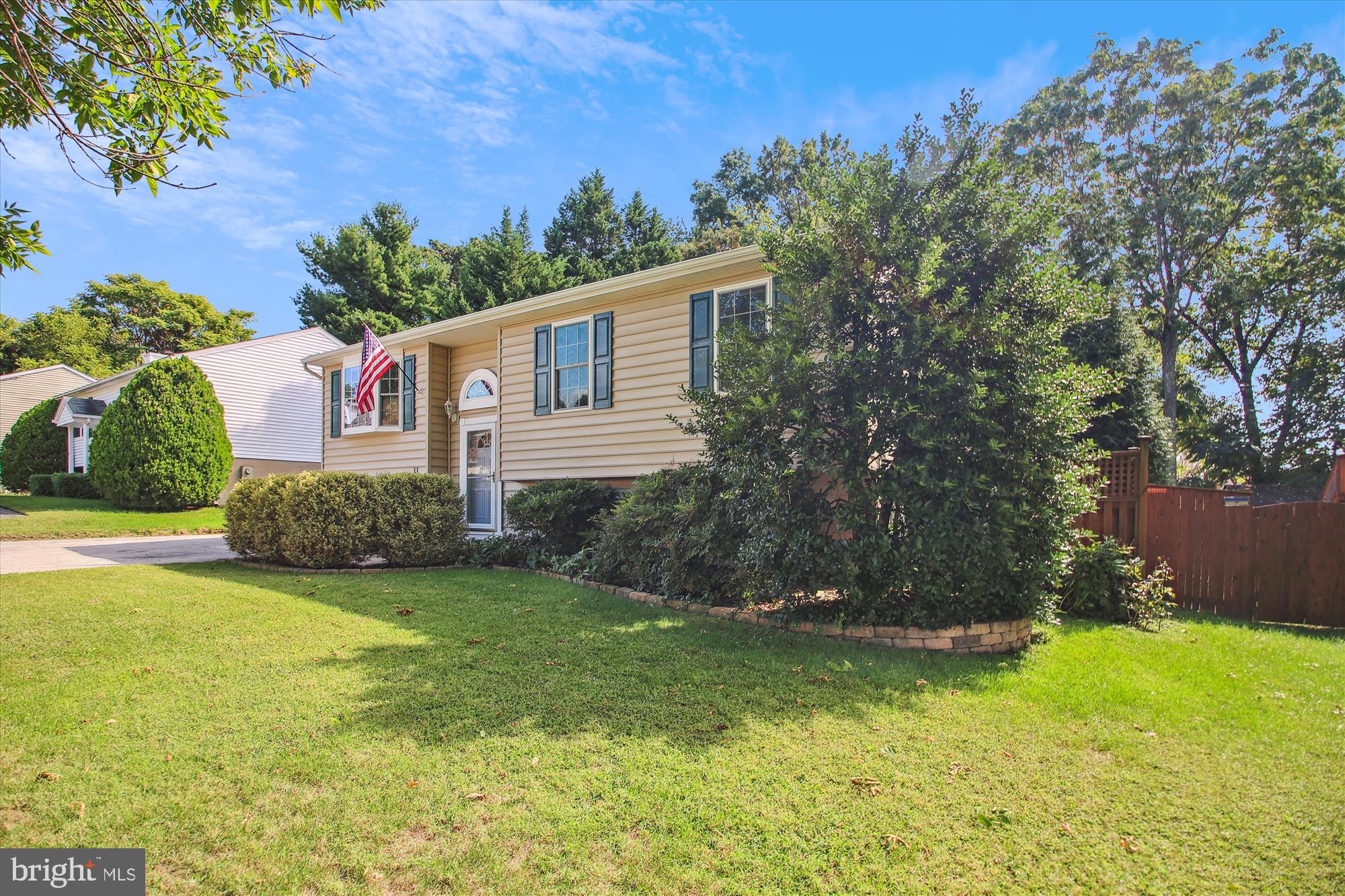 LINDALE WOODS AT GARLAND - Residential