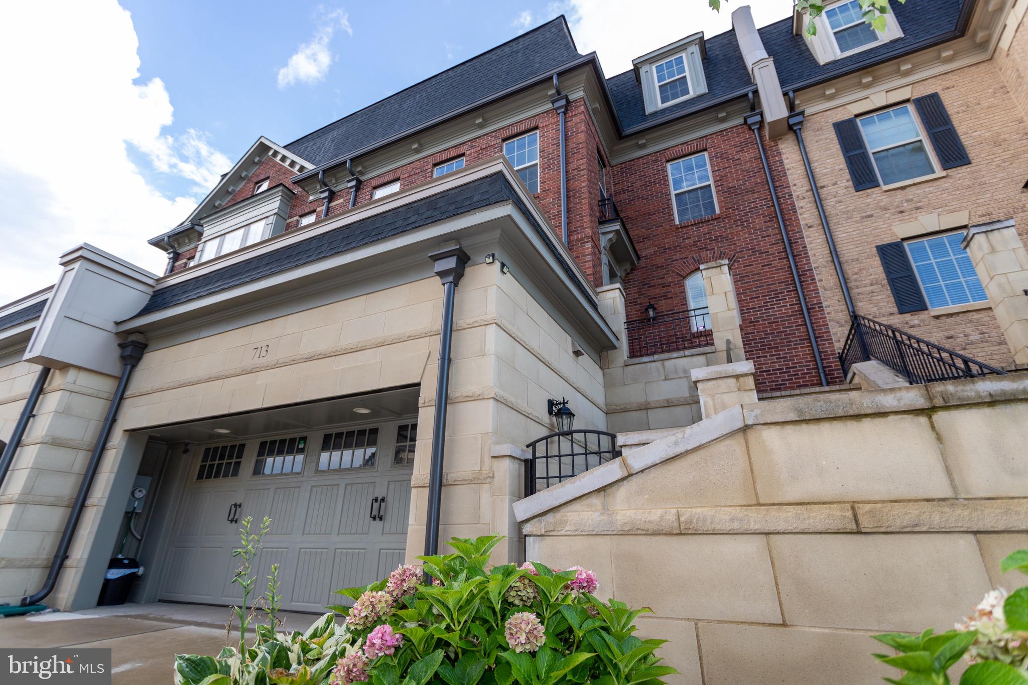 NATIONAL HARBOR - Residential