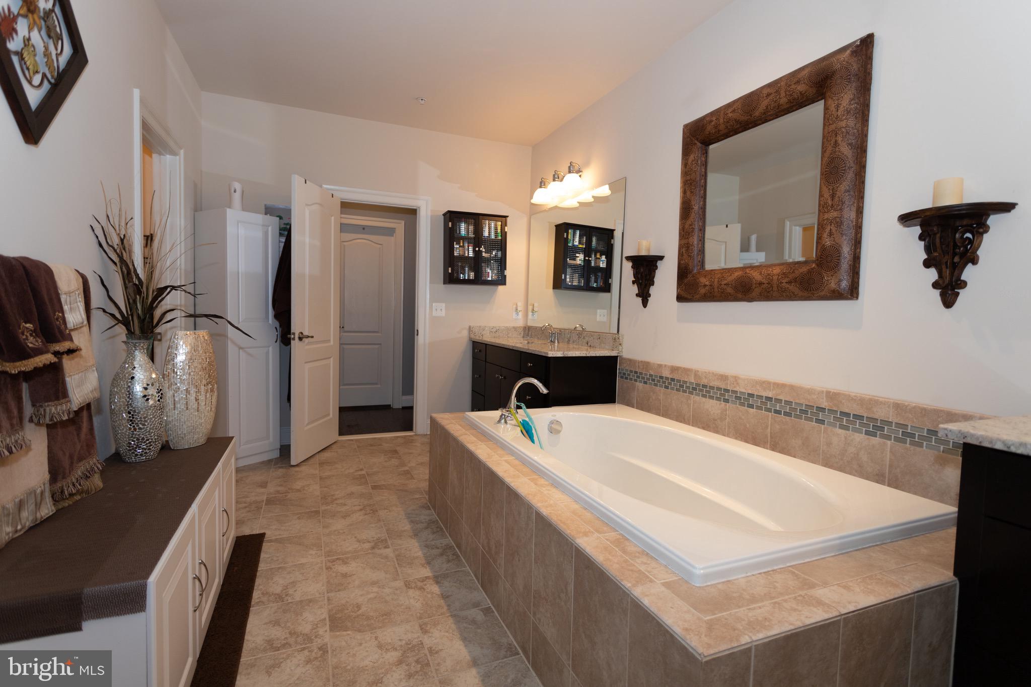 NATIONAL HARBOR - Residential