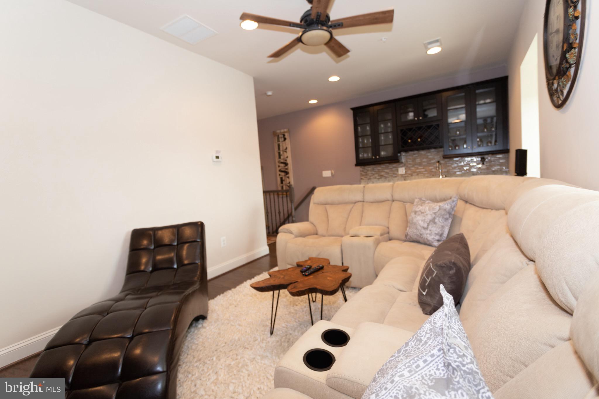 NATIONAL HARBOR - Residential