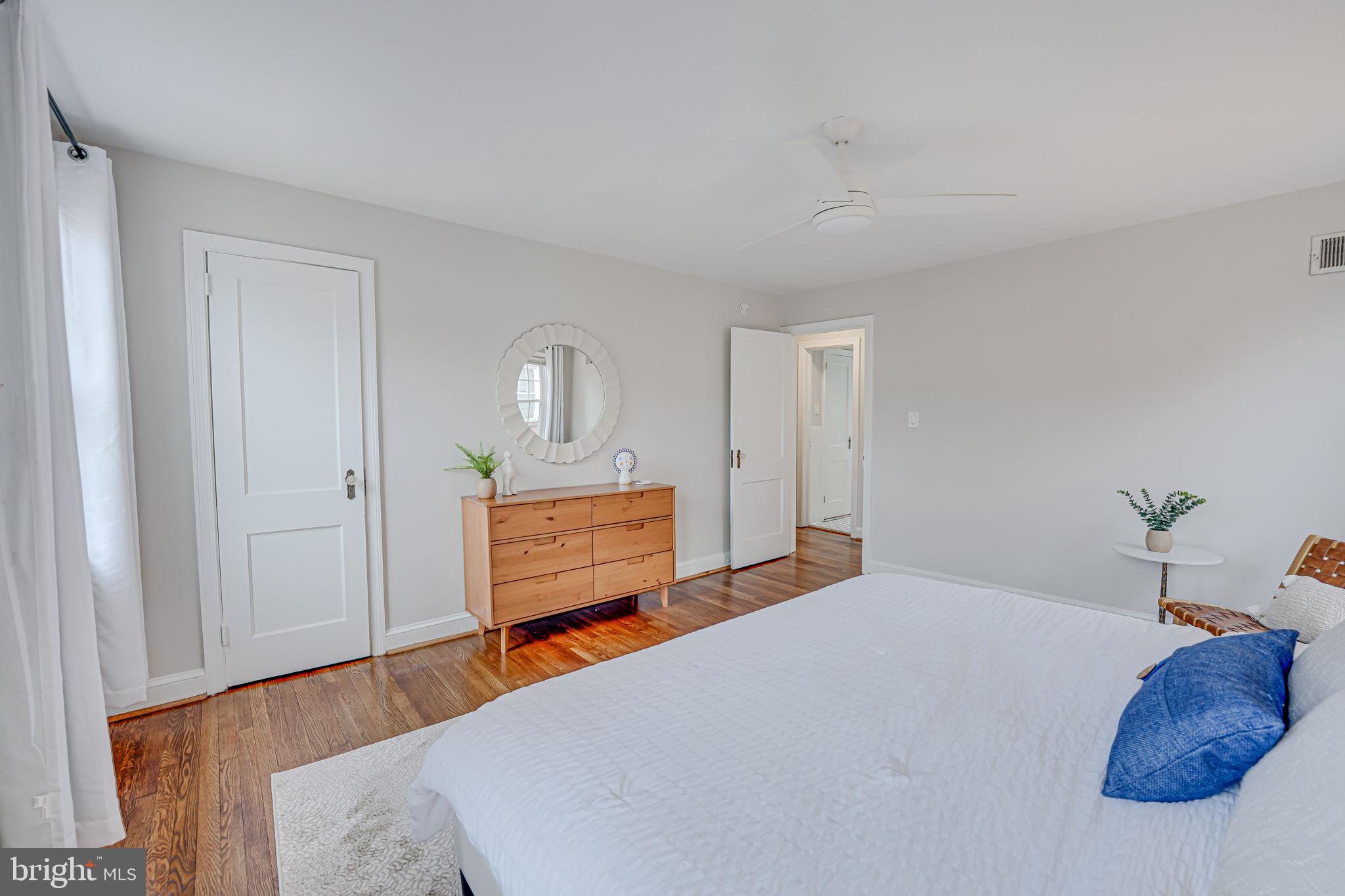 ARLINGTON HEIGHTS - Residential