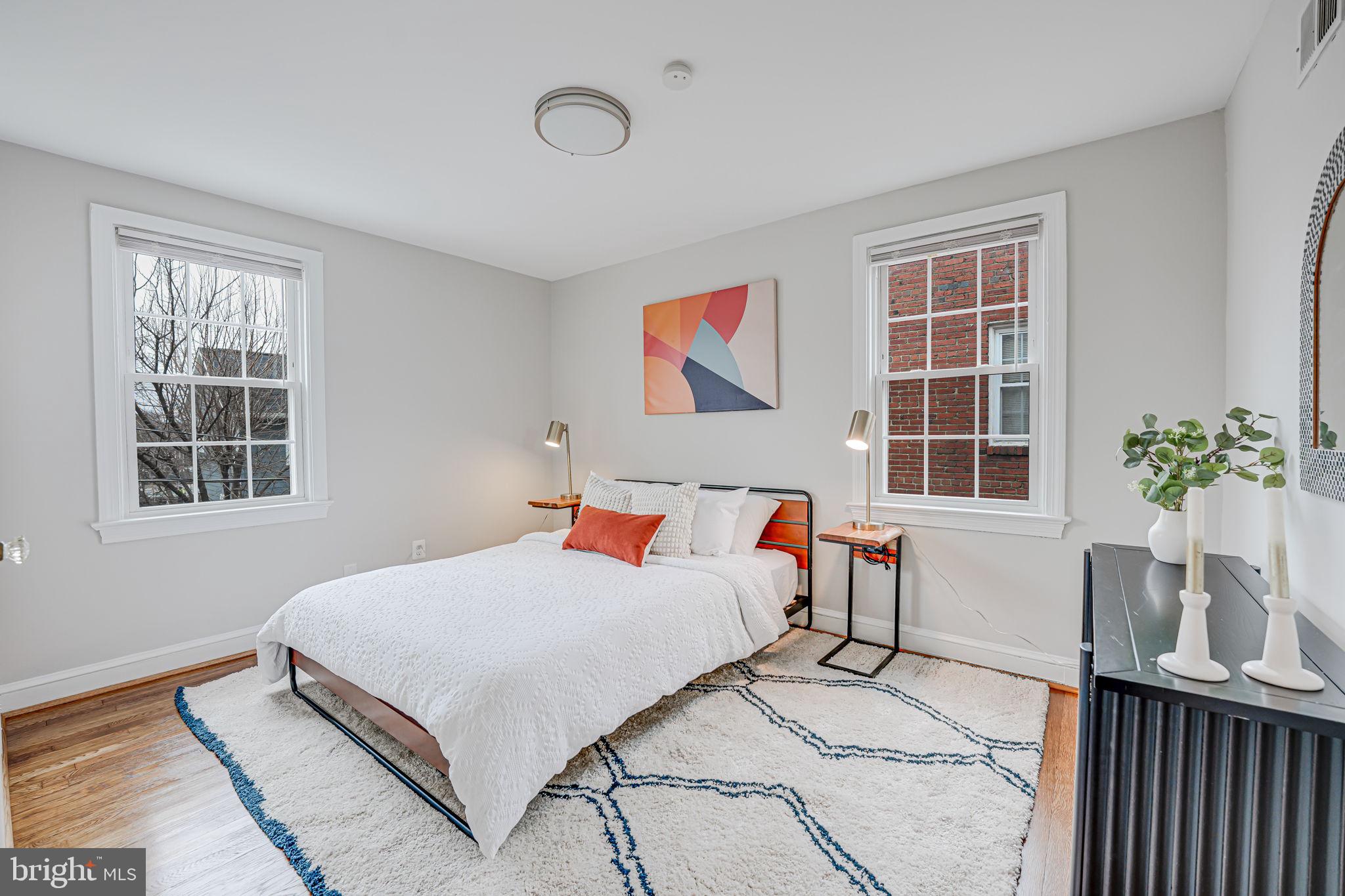 ARLINGTON HEIGHTS - Residential