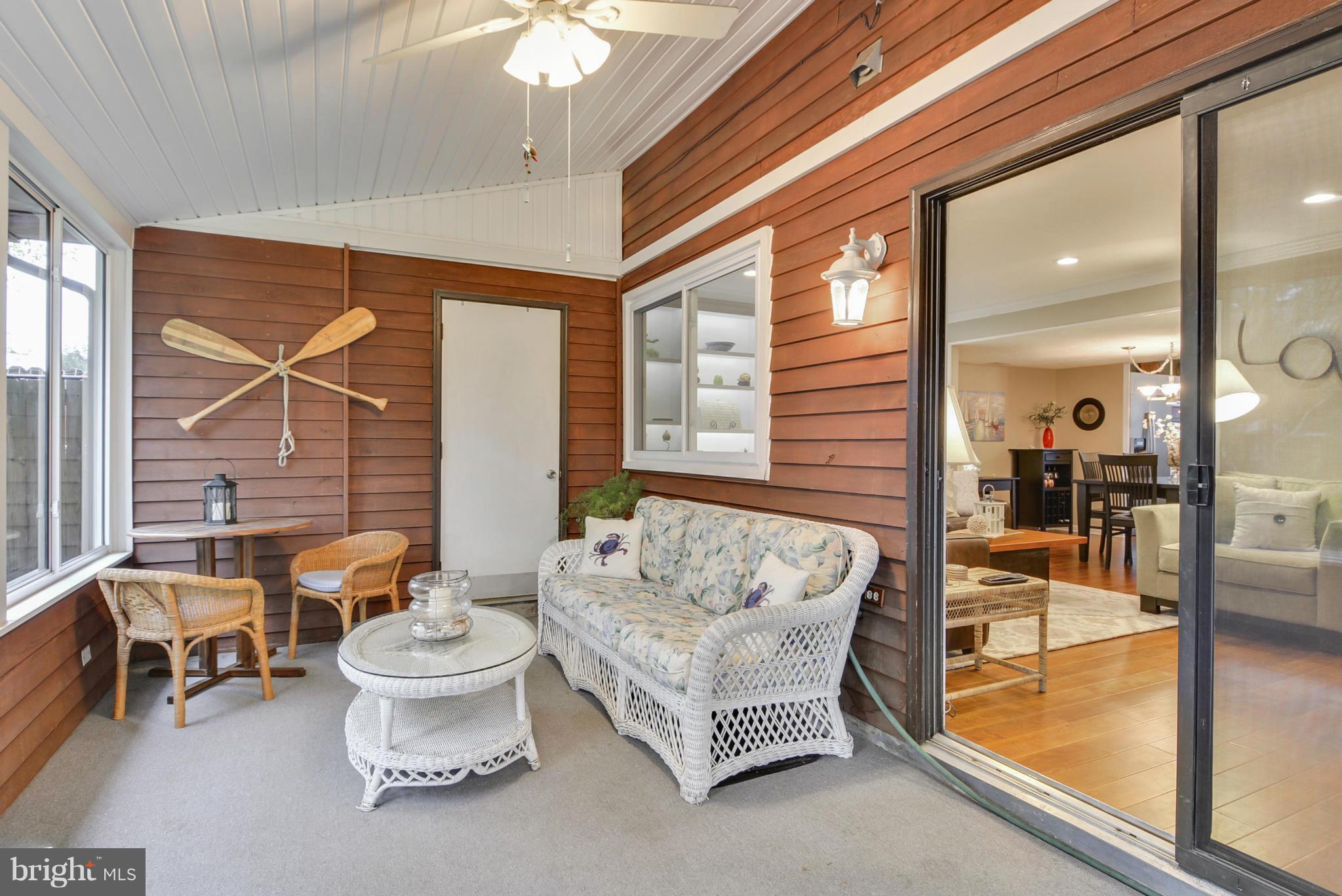 WHISPERING WOODS - Residential