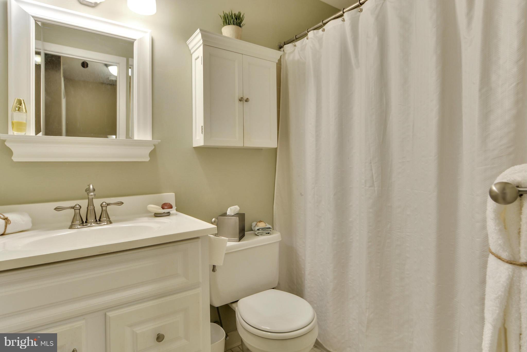 WHISPERING WOODS - Residential