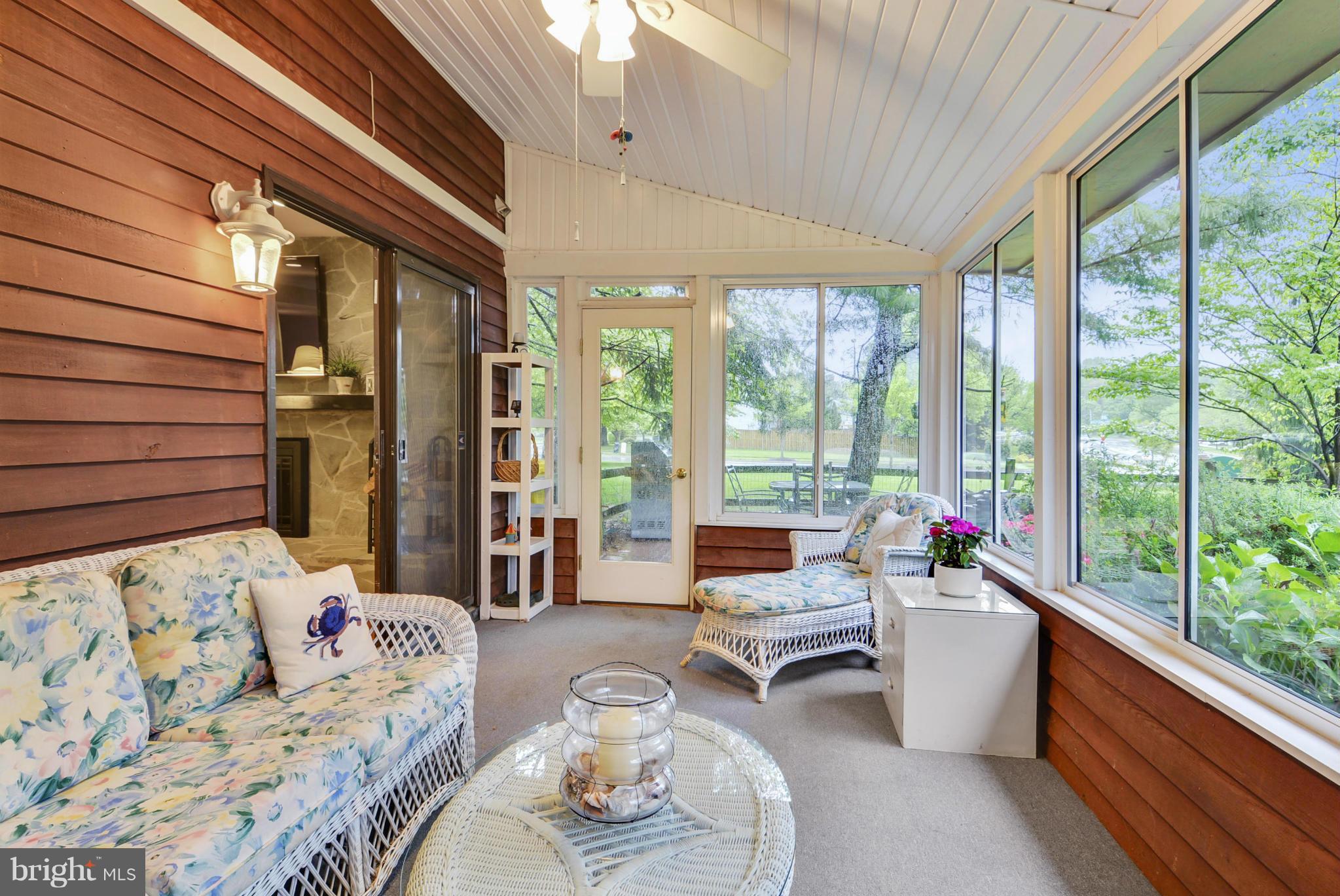 WHISPERING WOODS - Residential