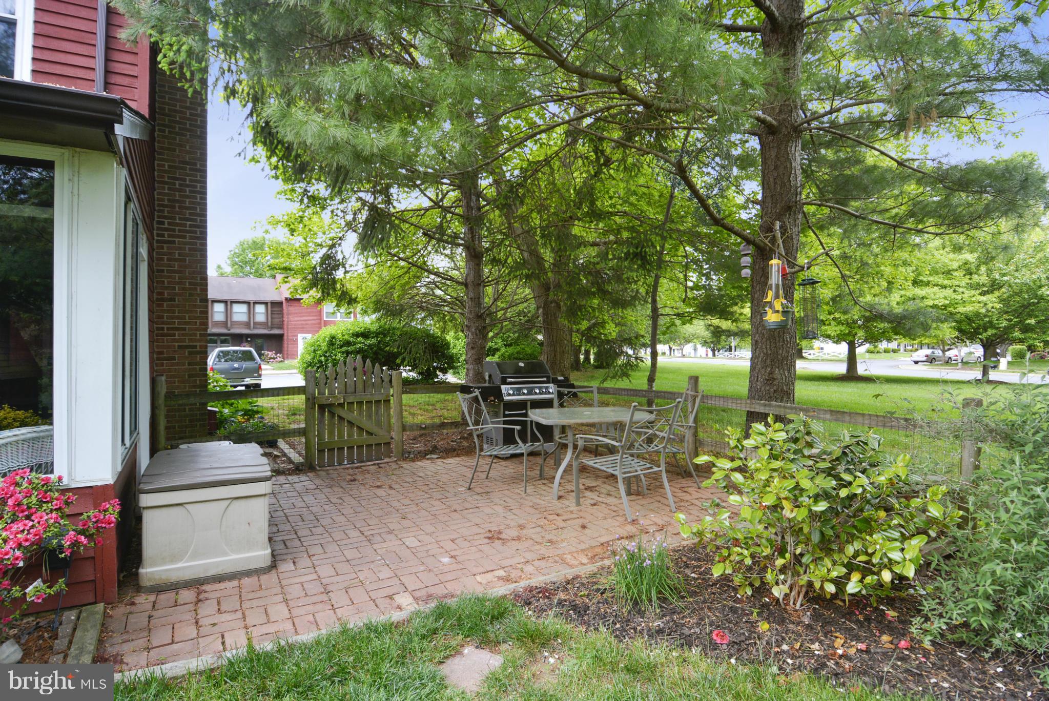 WHISPERING WOODS - Residential