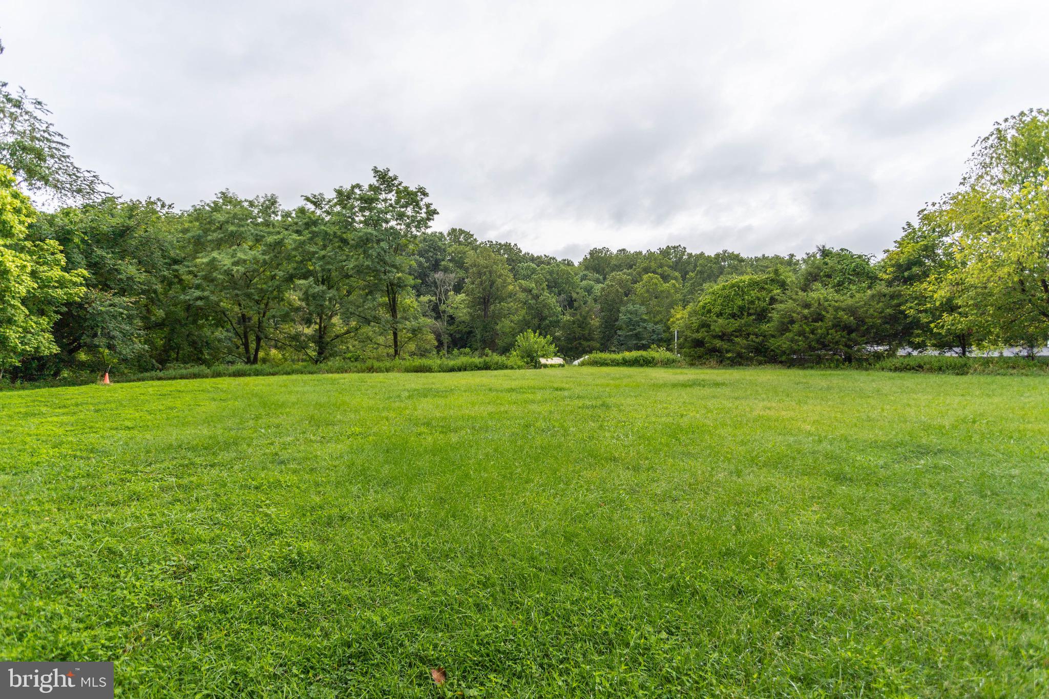 POTOMAC OUTSIDE - Residential