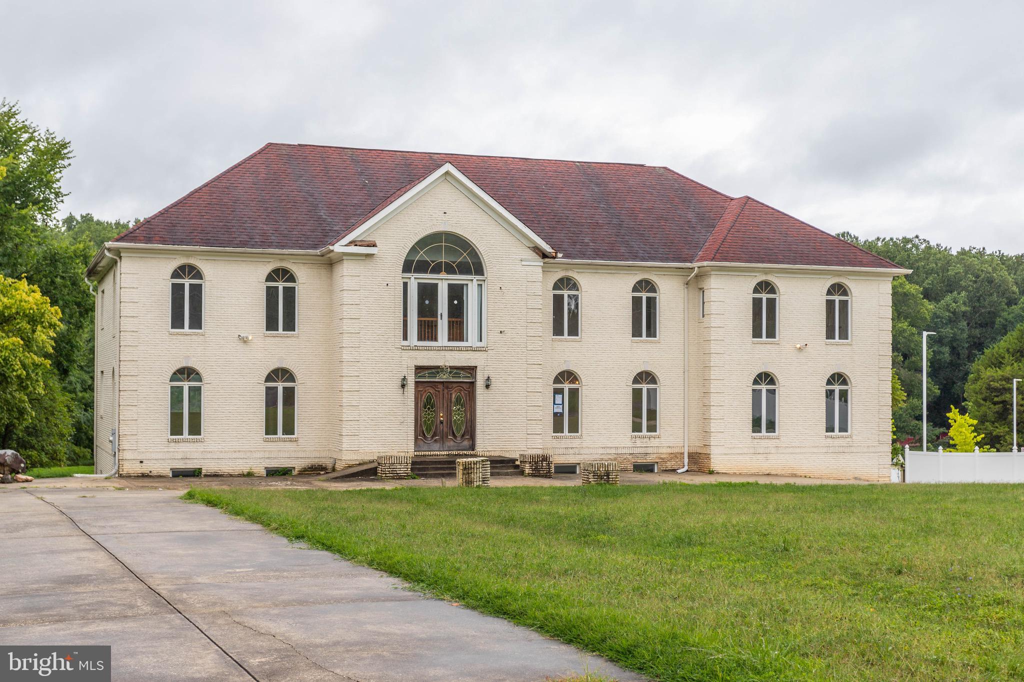 POTOMAC OUTSIDE - Residential